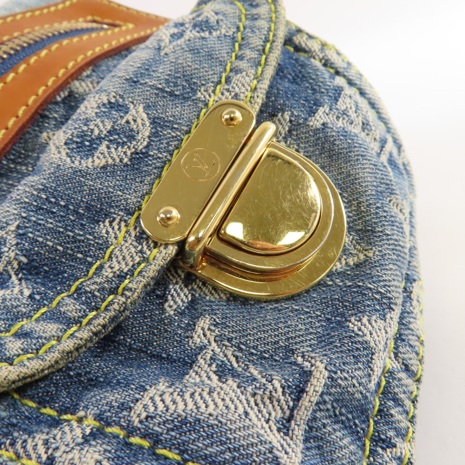 LOUIS VUITTON Monogram Denim Baggy PM Shoulder Bag金扣肩背袋藍色