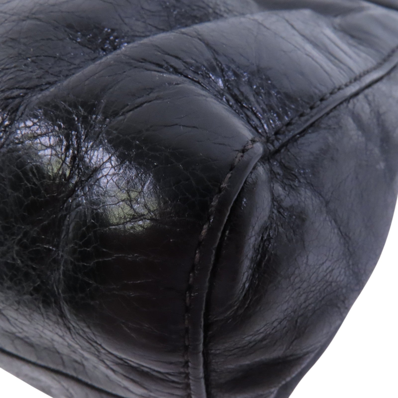 Miu Miu 羊皮皮革Shoulder Bag銀扣肩背袋