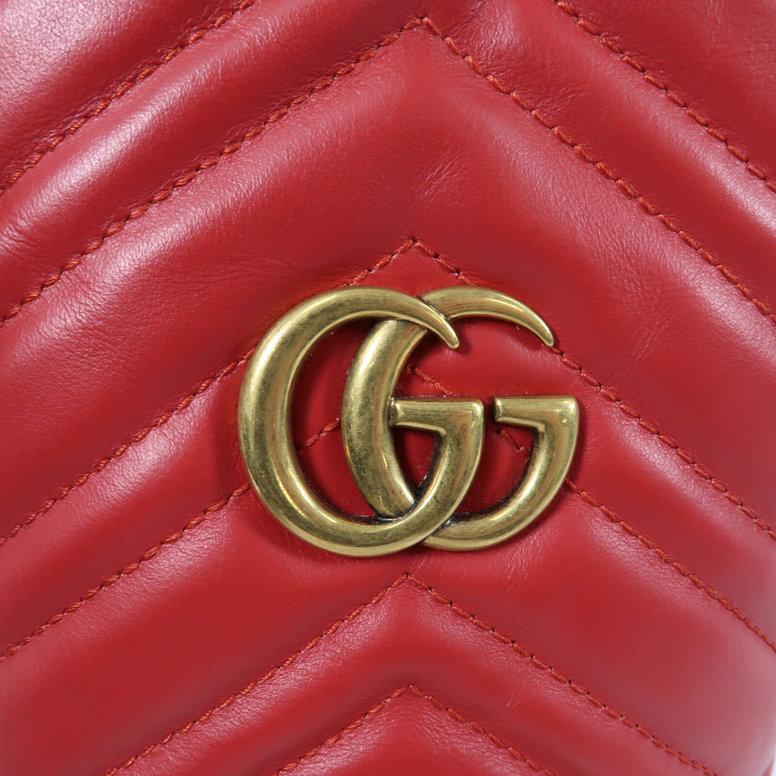GUCCI 牛皮皮革GG Marmont Bucket鏈帶肩背袋
