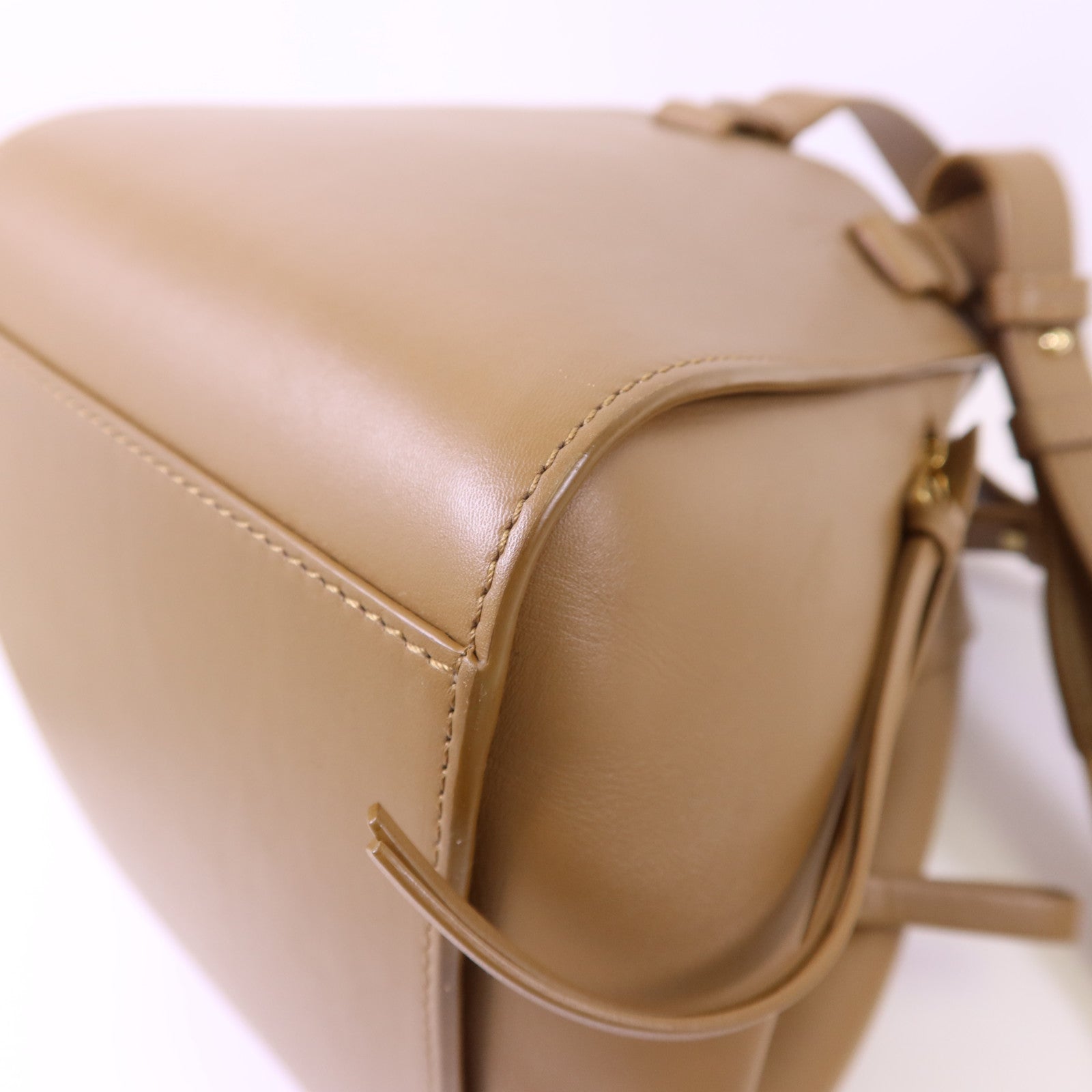 LOEWE 牛皮皮革Hammock Small金扣手挽肩背兩用袋