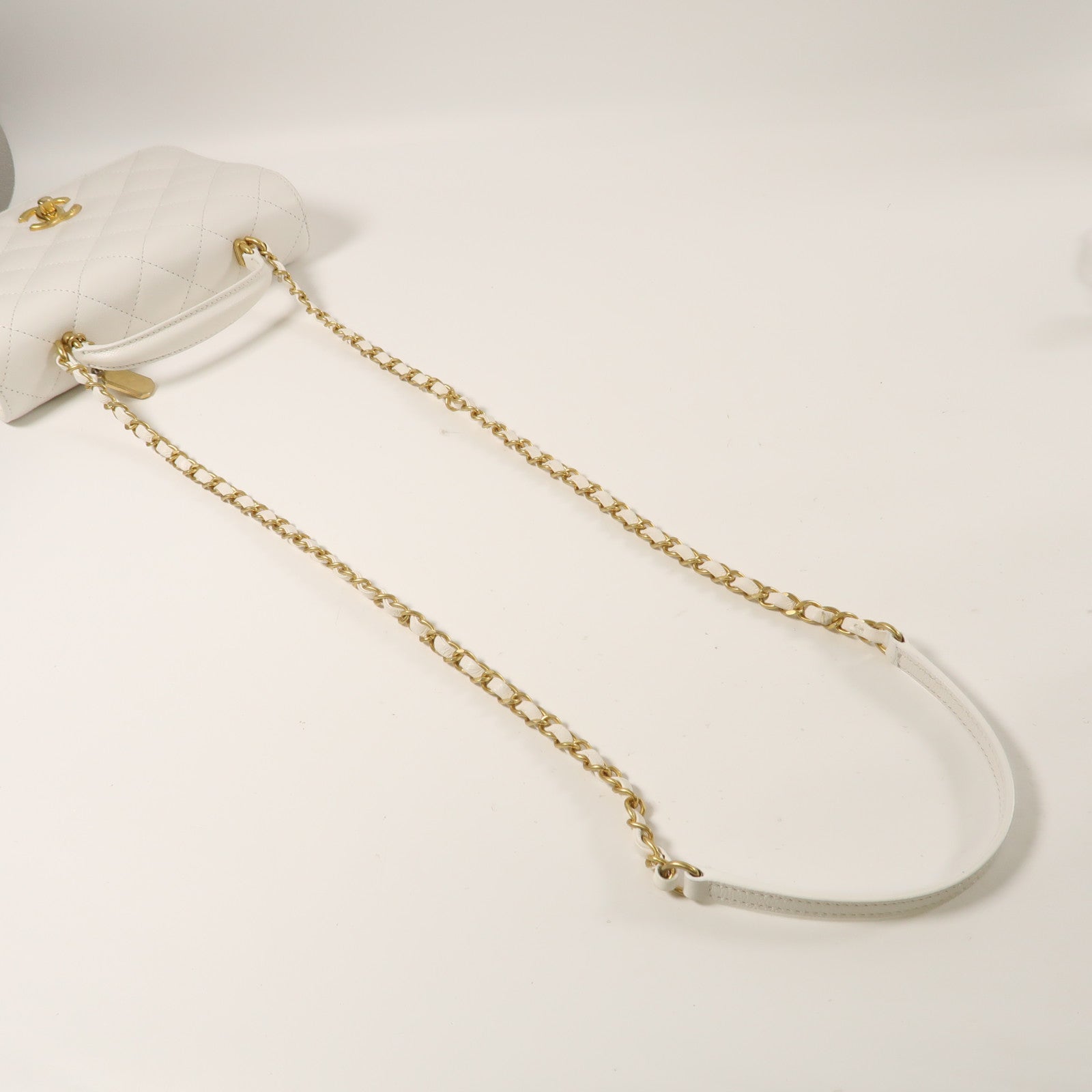 CHANEL 菱格牛皮皮革Chain Shoulder金扣手挽肩背兩用袋白色