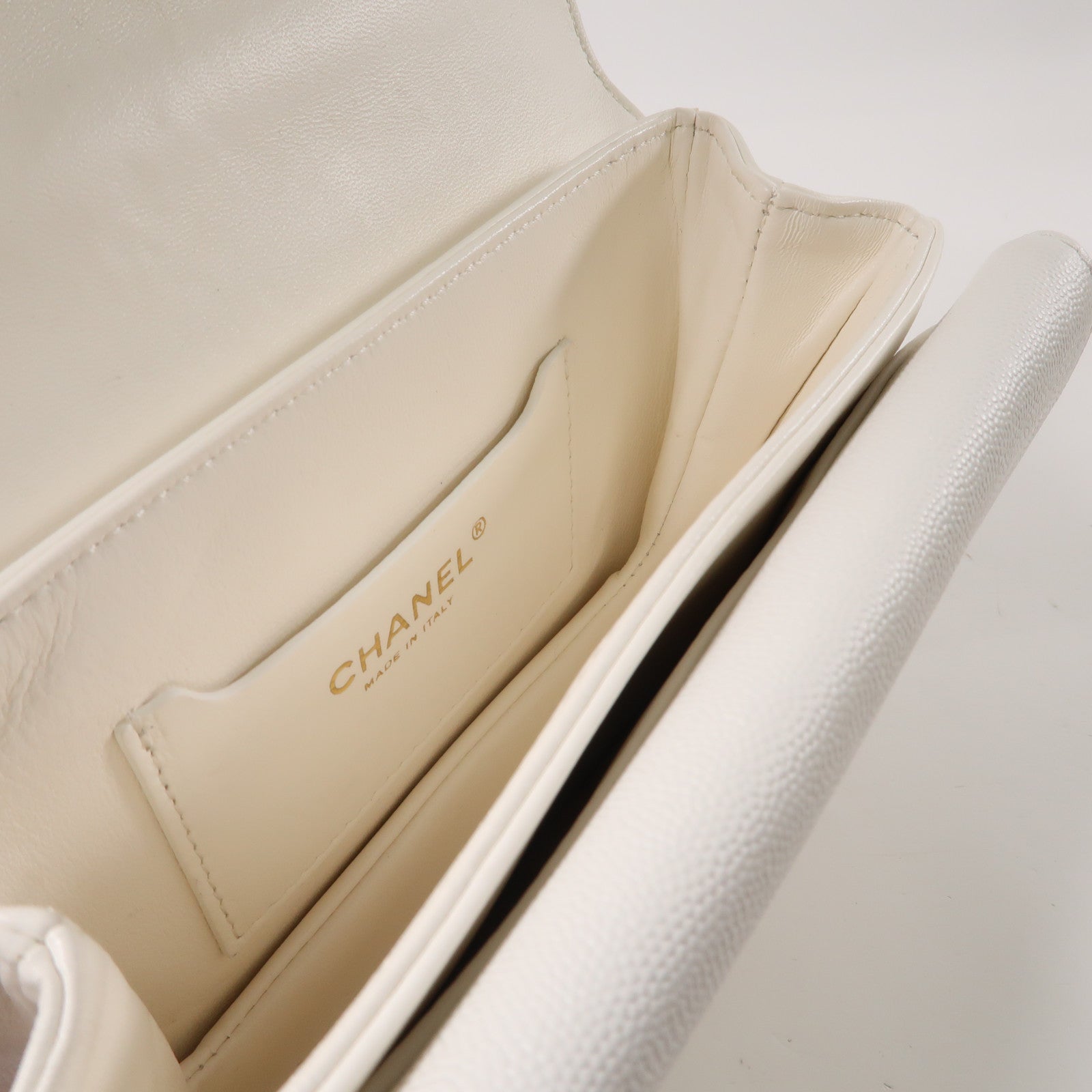 CHANEL 菱格牛皮皮革Chain Shoulder金扣手挽肩背兩用袋白色