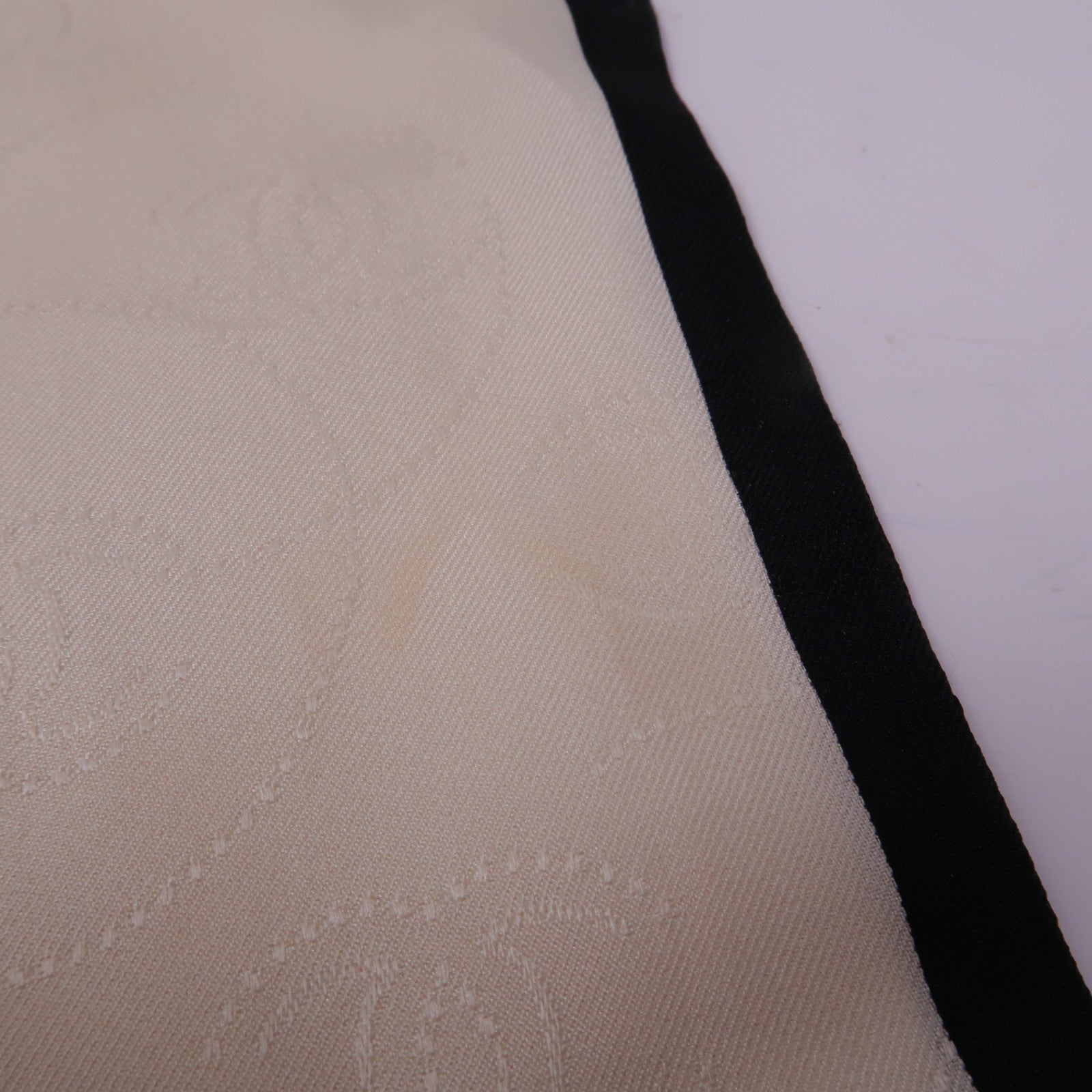 CHANEL 絲質Scarf絲巾