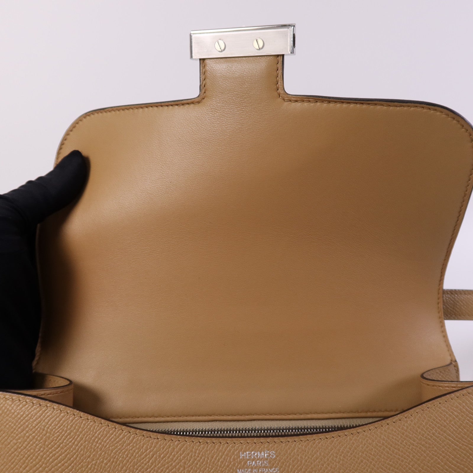 HERMES Epsom皮革Constance 24銀扣肩背袋Chai