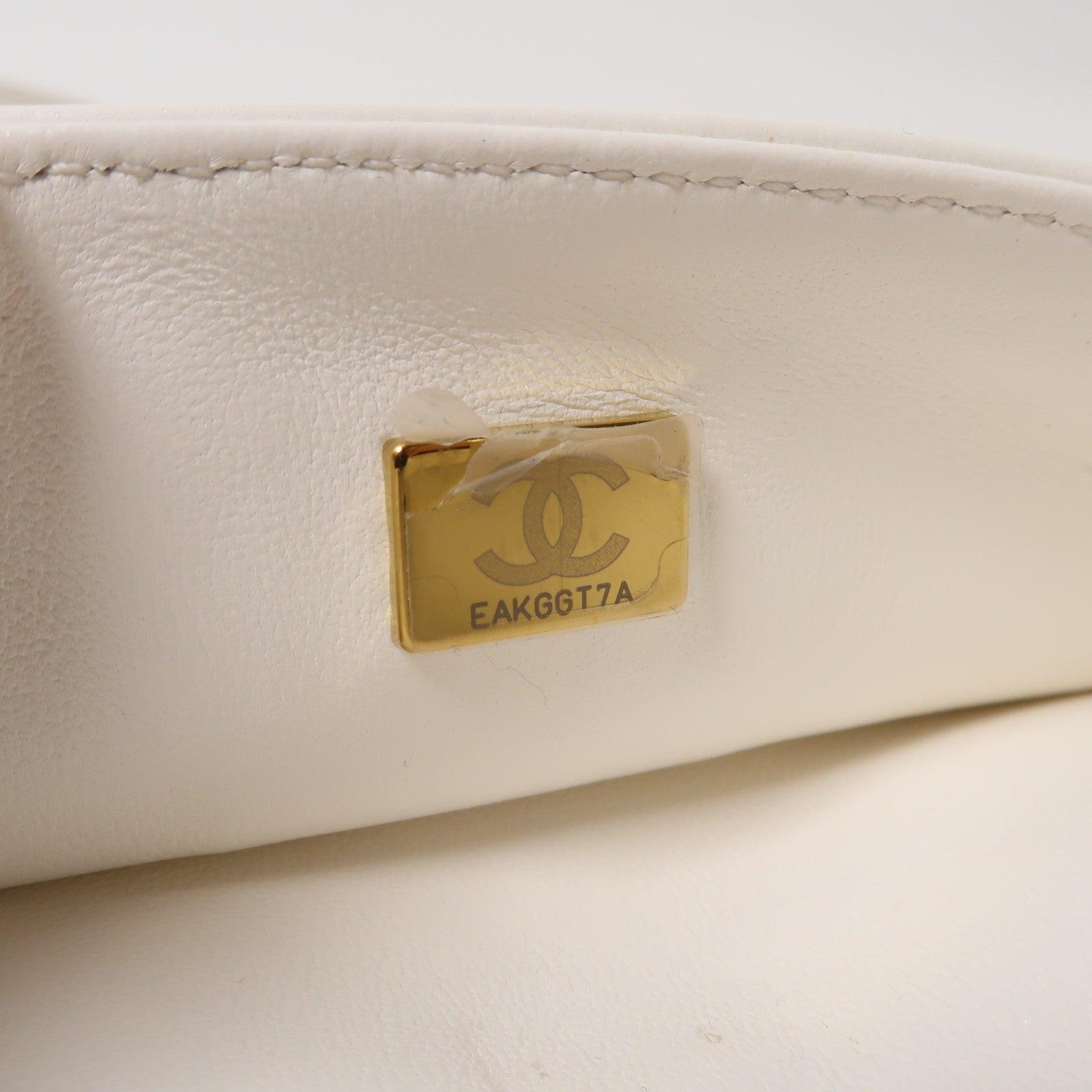 CHANEL 菱格牛皮皮革Chain Shoulder金扣手挽肩背兩用袋白色
