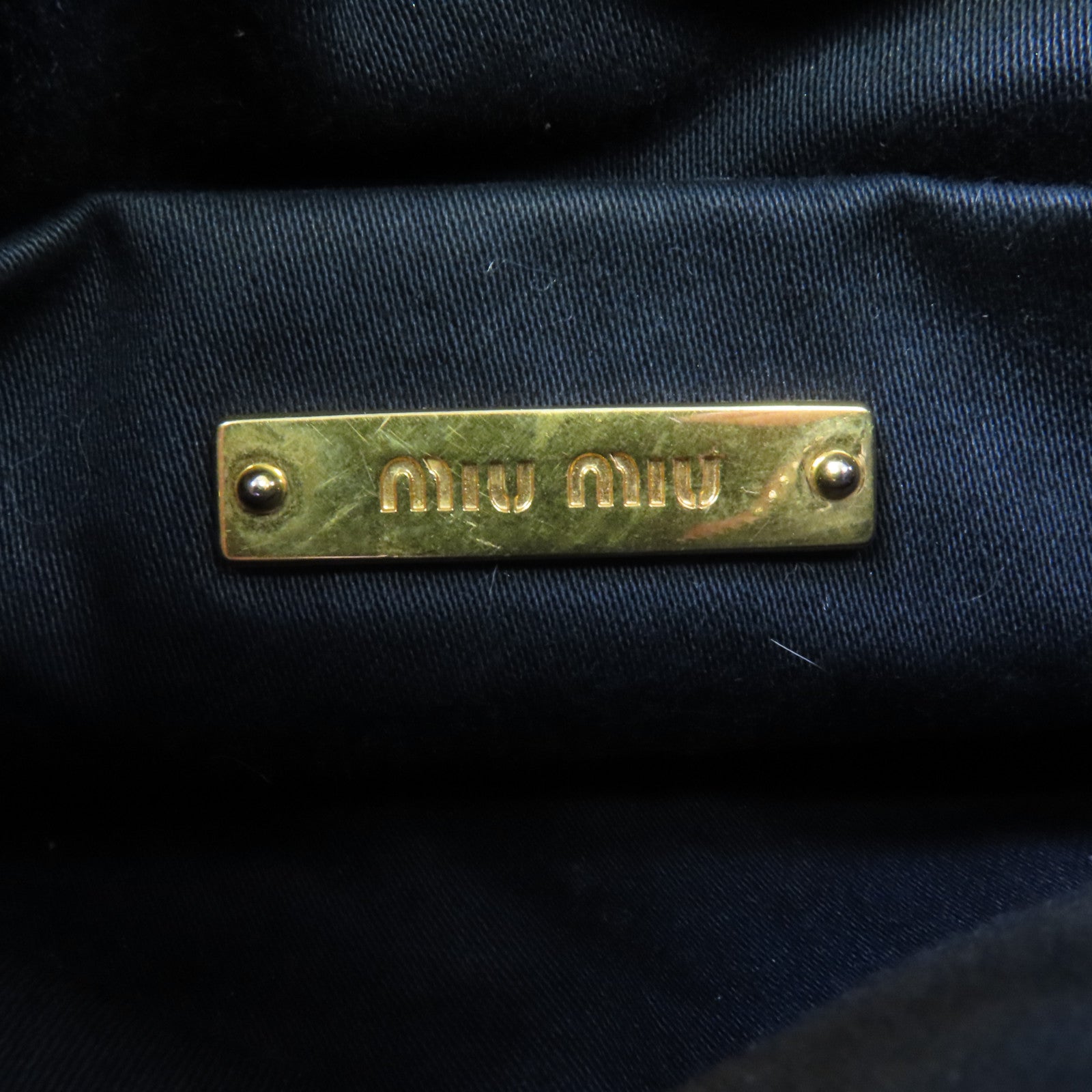 Miu Miu 羊皮皮革Shoulder Bag銀扣肩背袋