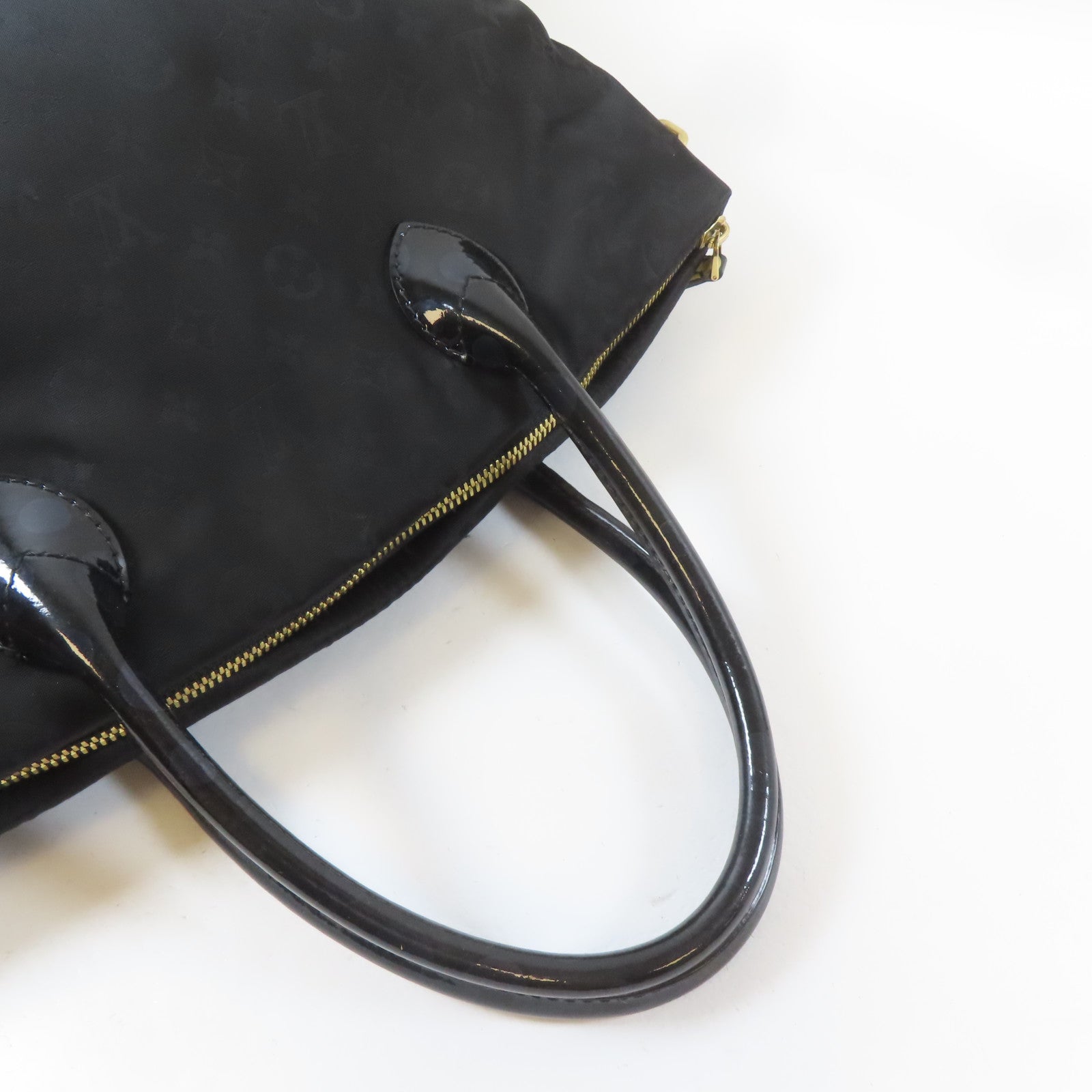 LOUIS VUITTON Monogram Satin Lockit金扣手挽袋黑色