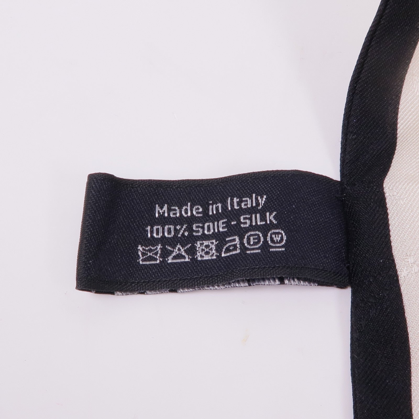 CHANEL 絲質Scarf絲巾