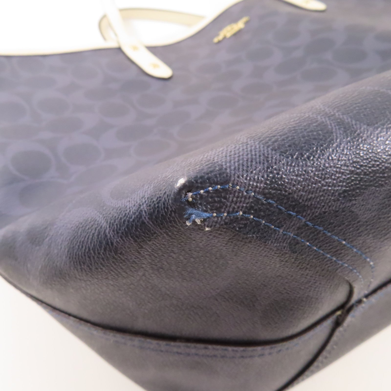 COACH 塗層帆布Shoulder Bag金扣肩背袋