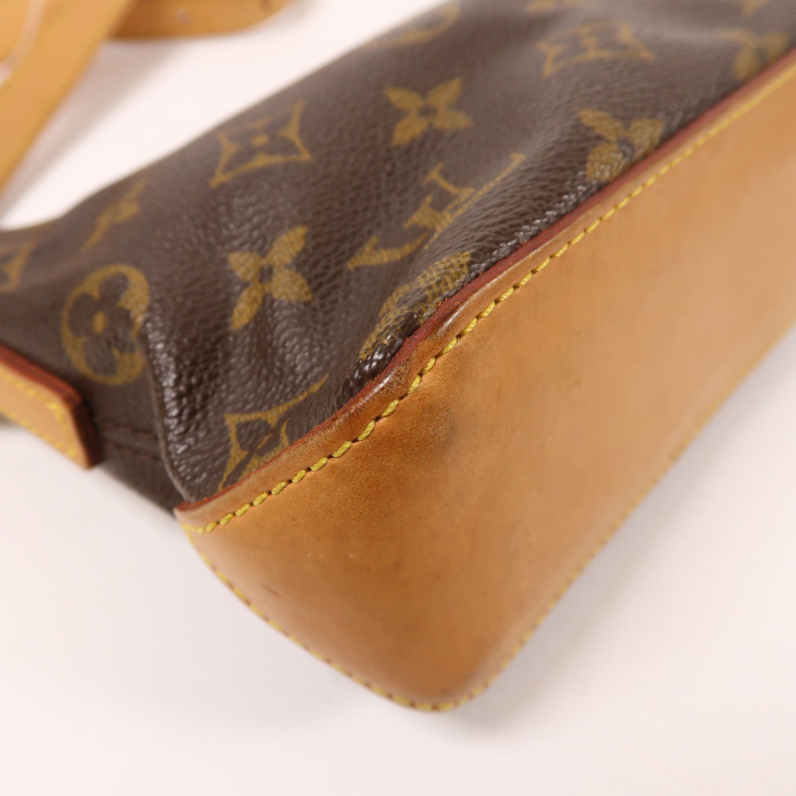 LOUIS VUITTON Monogram Trotteur金扣肩背袋棕色