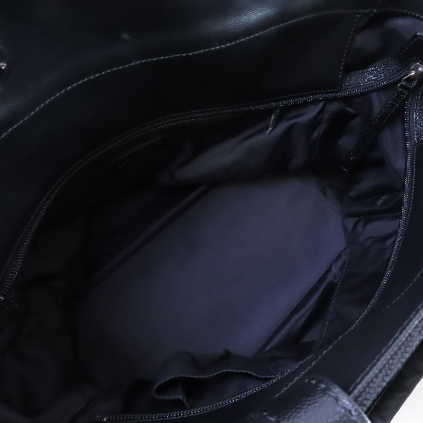 CHANEL 菱格塗層帆布Biarritz Tote Bag Large Tote Bag銀扣肩背袋