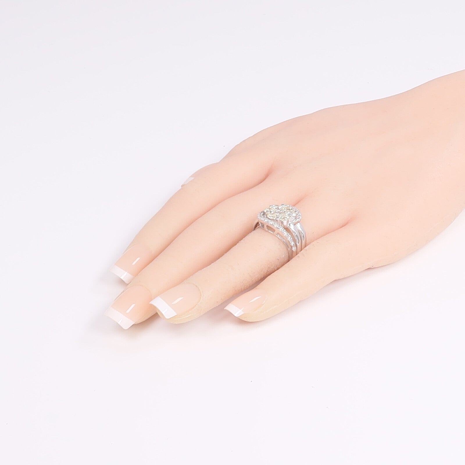 JEWELRY 18K白金Diamond Ring鑽石戒指