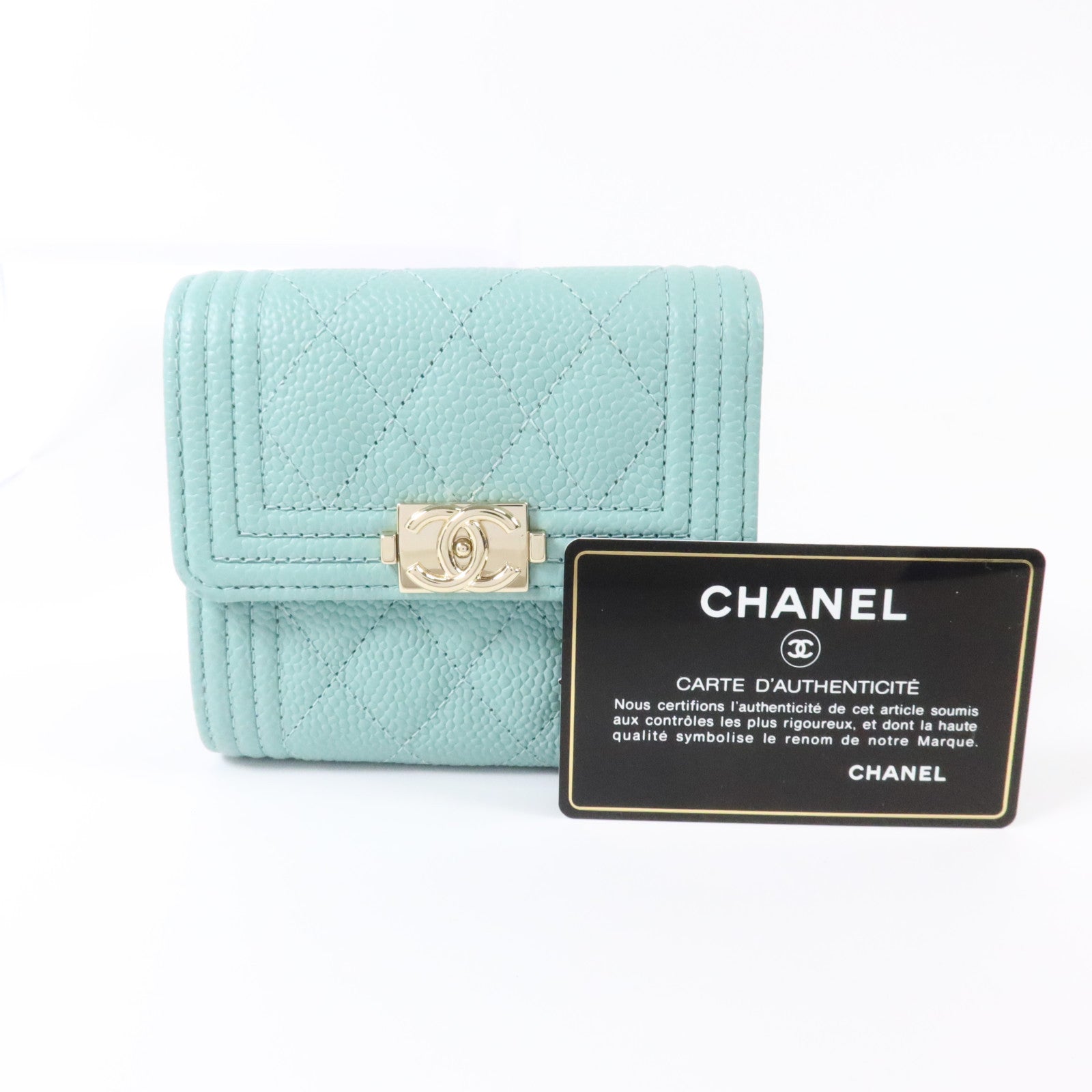 CHANEL 牛皮皮革Boy Wallet金扣錢包