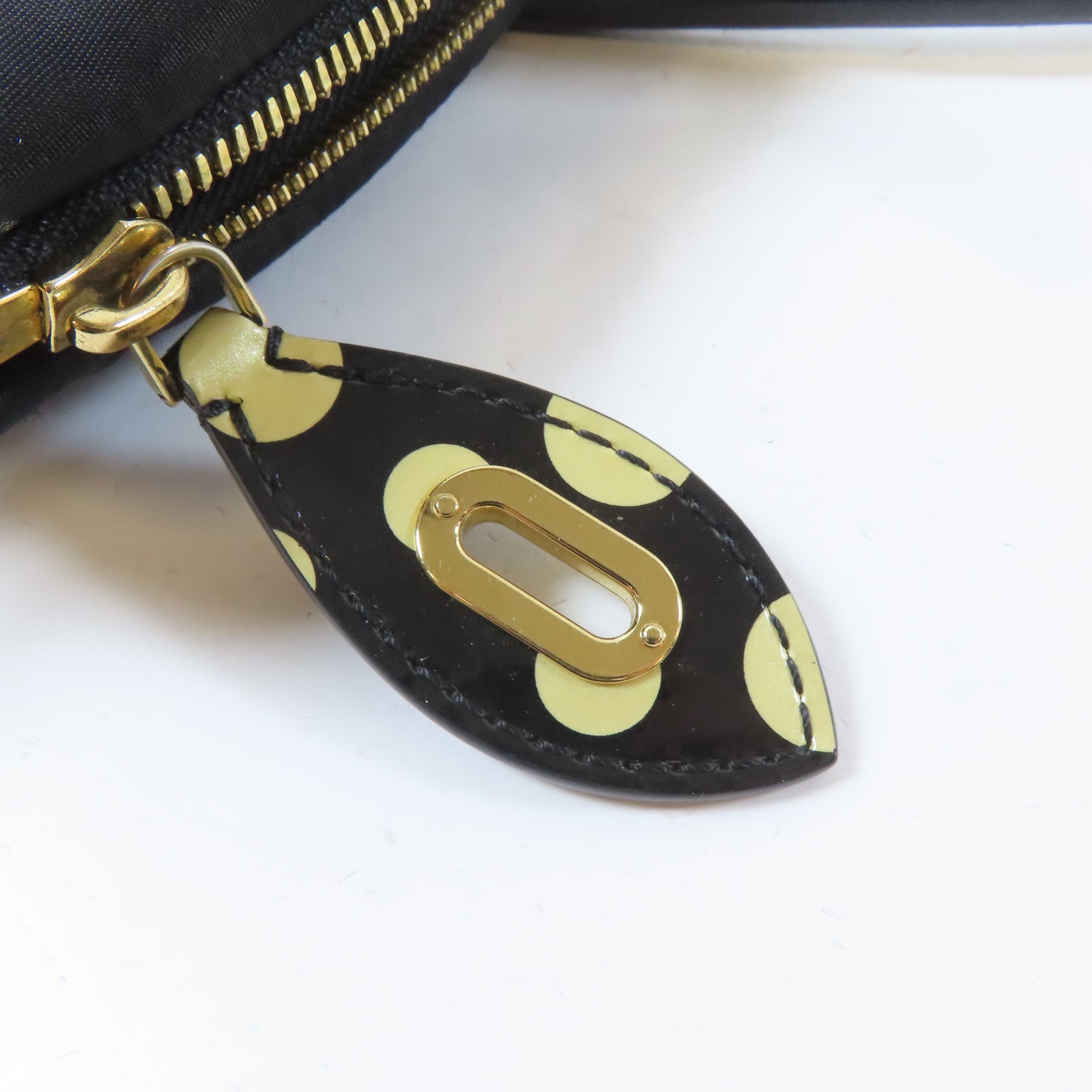 LOUIS VUITTON Monogram Satin Lockit金扣手挽袋黑色