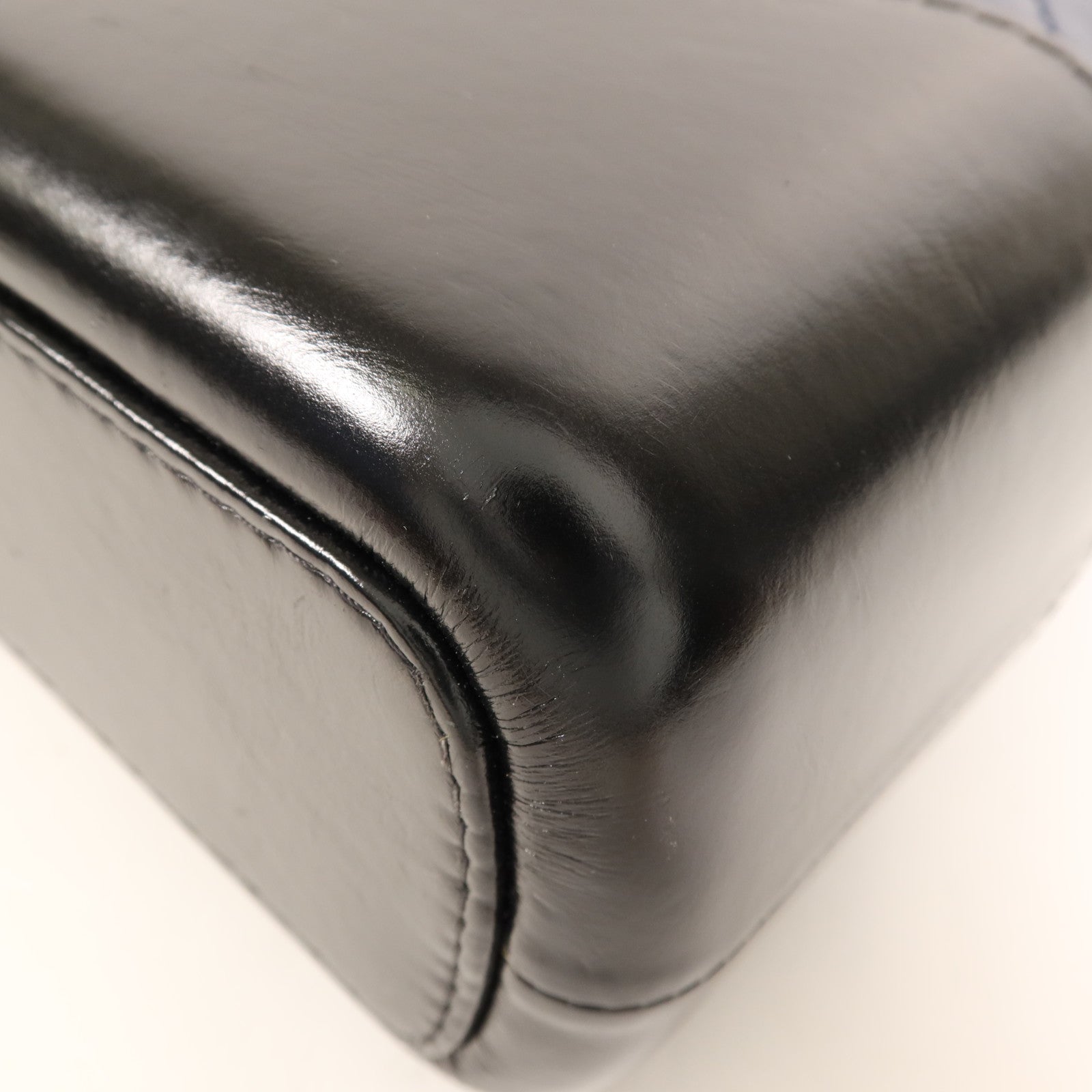 CHANEL 羊皮皮革Gabrielle Medium鏈帶肩背袋