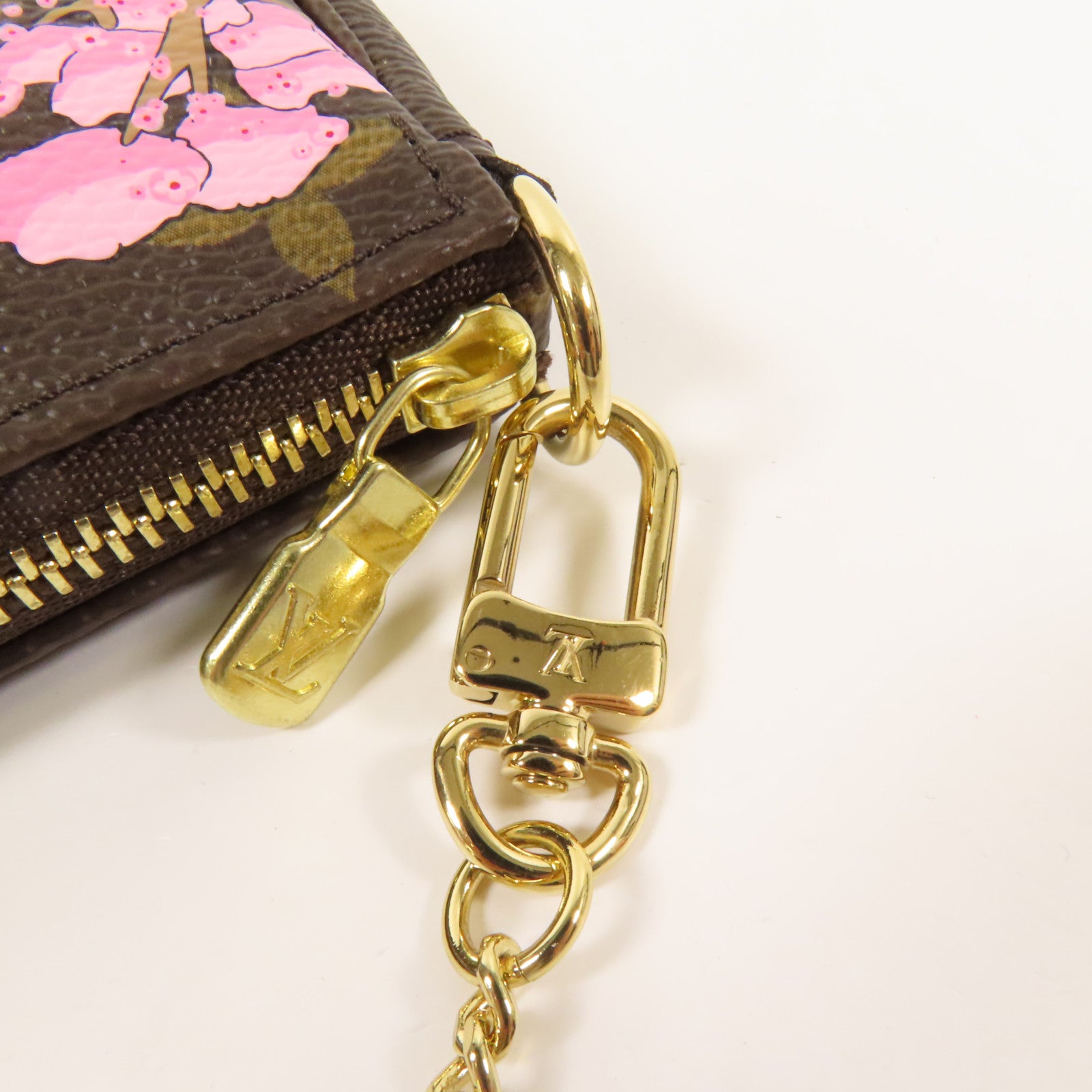 LOUIS VUITTON Monogram Pochette Accessoires金扣手挽袋