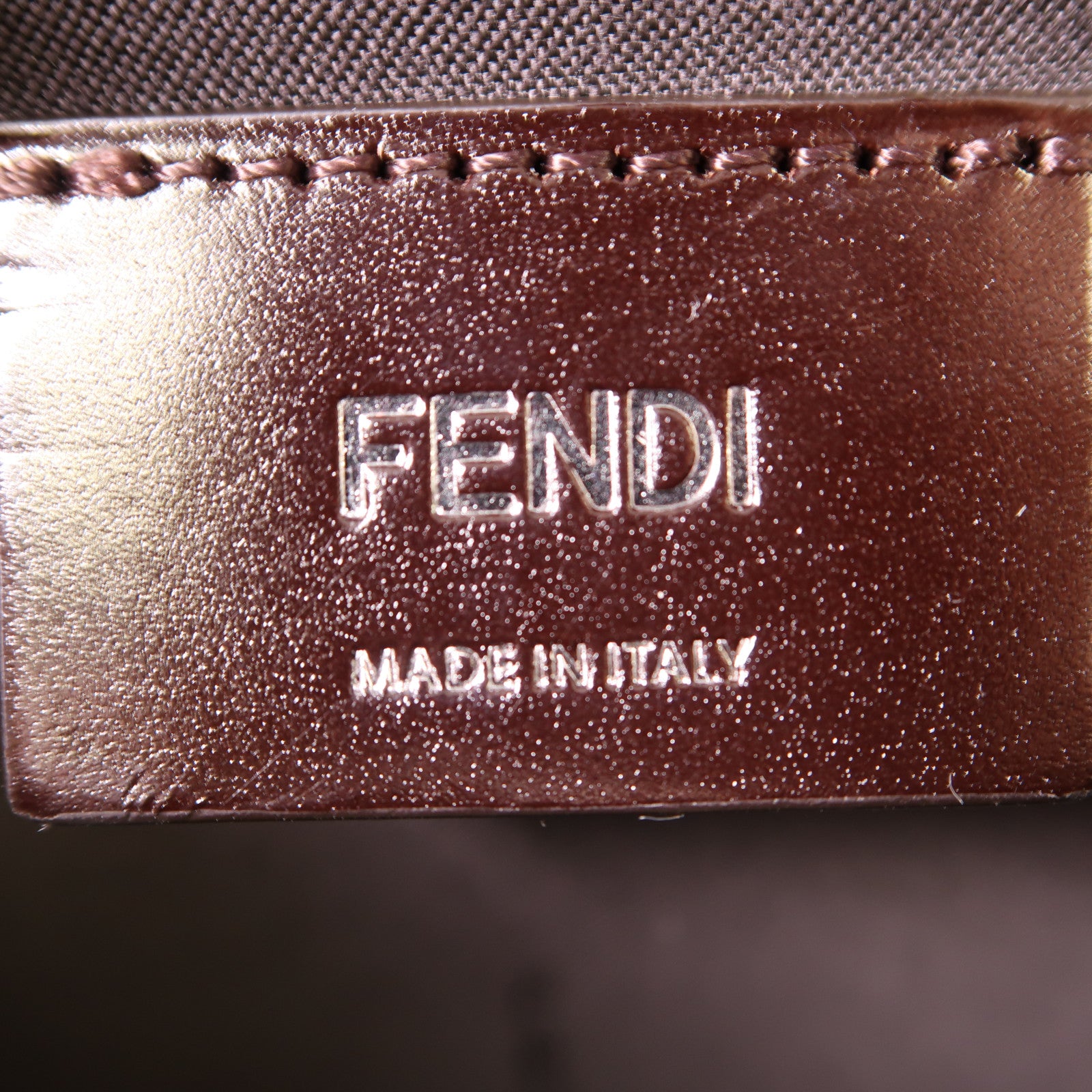 FENDI 塗層帆布Diagonal Camera Case銀扣肩背袋