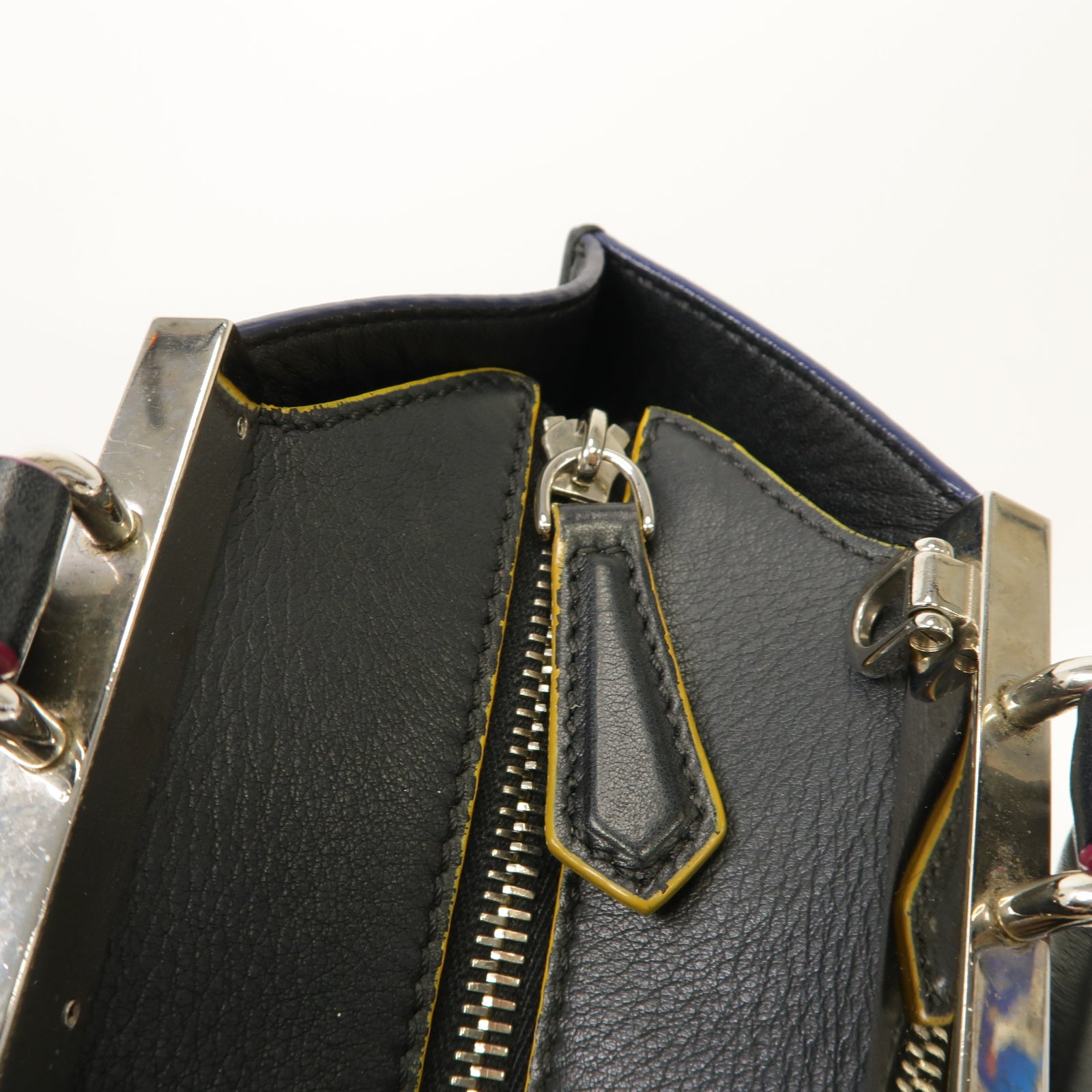 FENDI 【激減優惠】牛皮皮革Mini 3 Jours銀扣手挽肩背兩用袋黑色