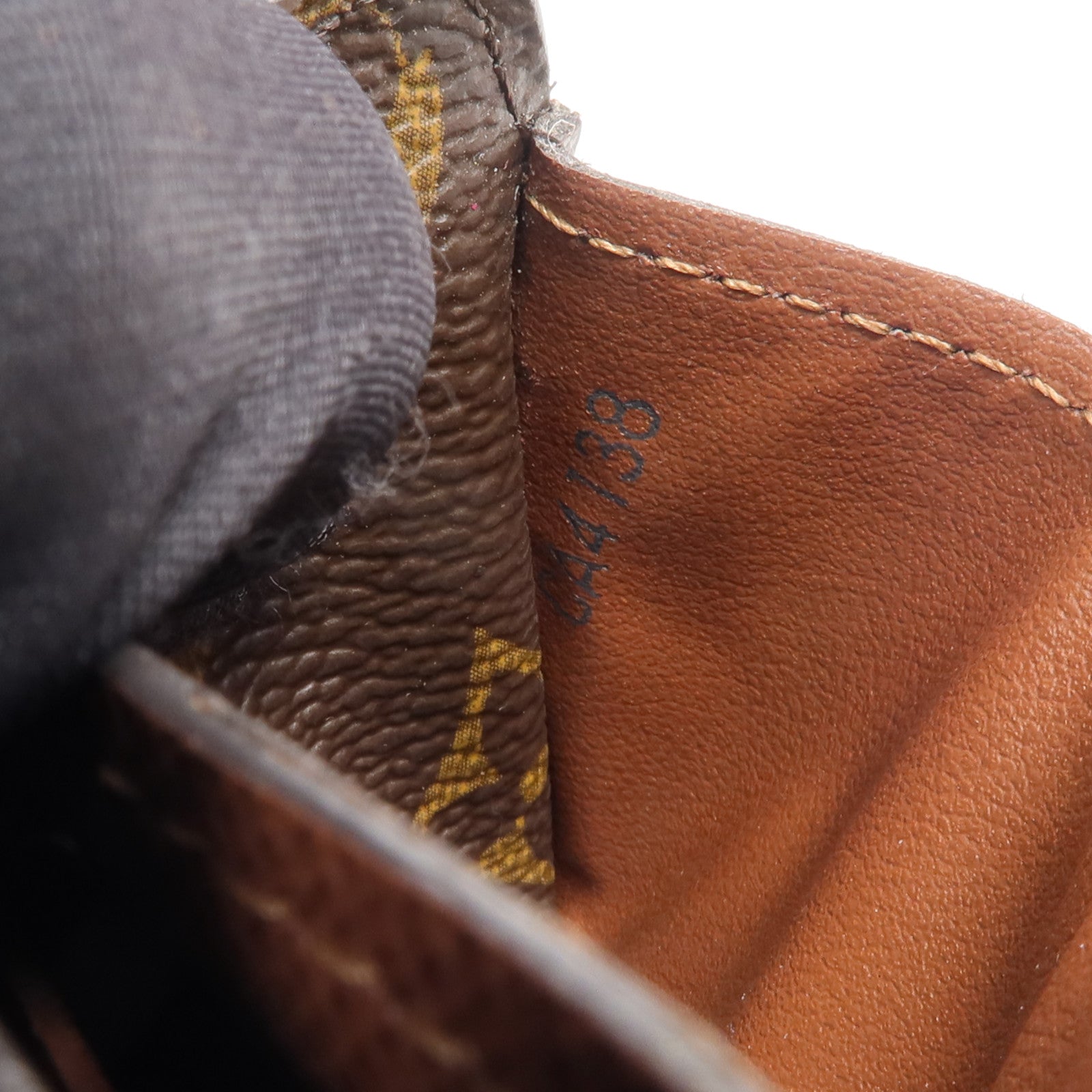LOUIS VUITTON Monogram Sarah Wallet金扣長錢包