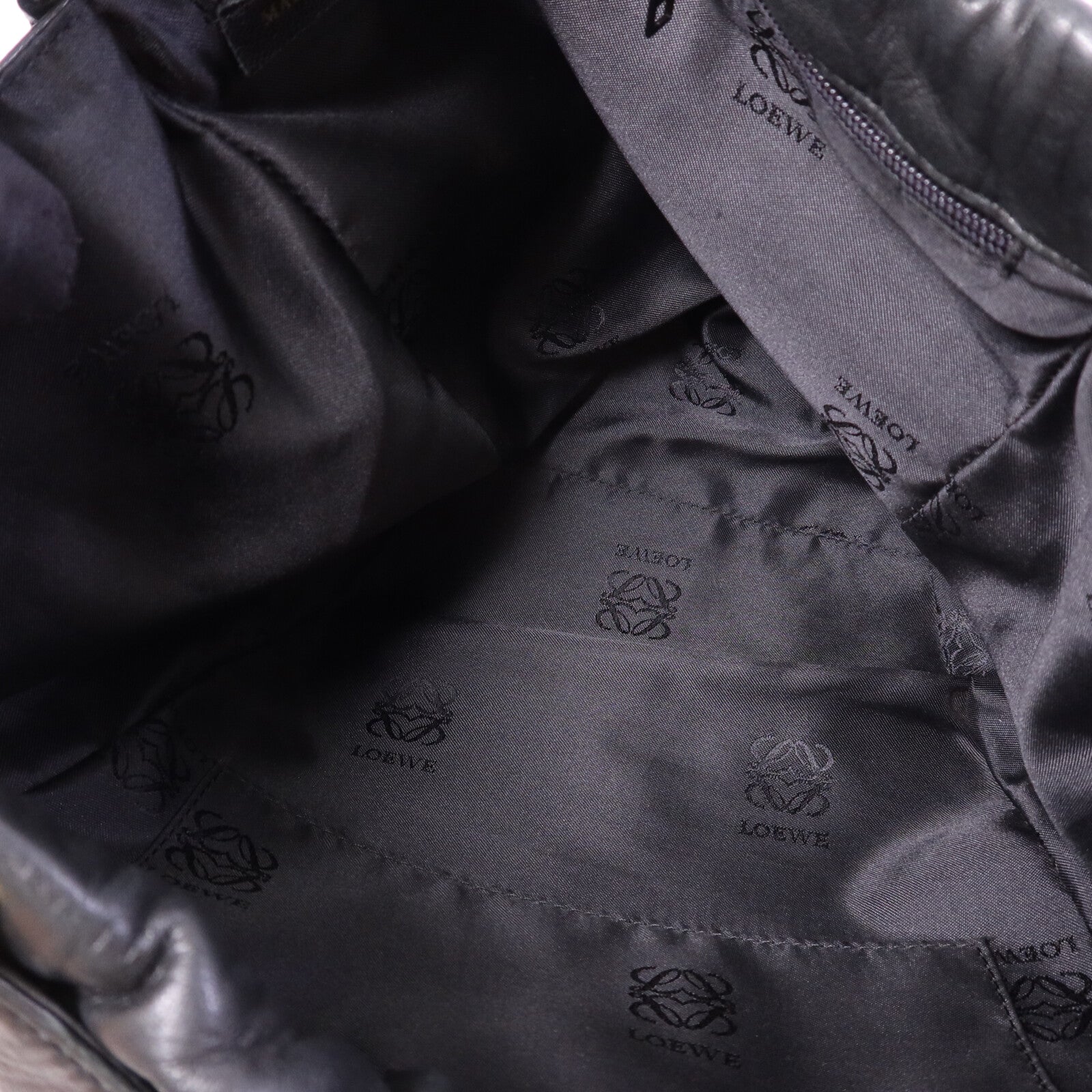 LOEWE 鴕鳥皮革/羊皮皮革Vintage Hand Bag金扣手挽袋