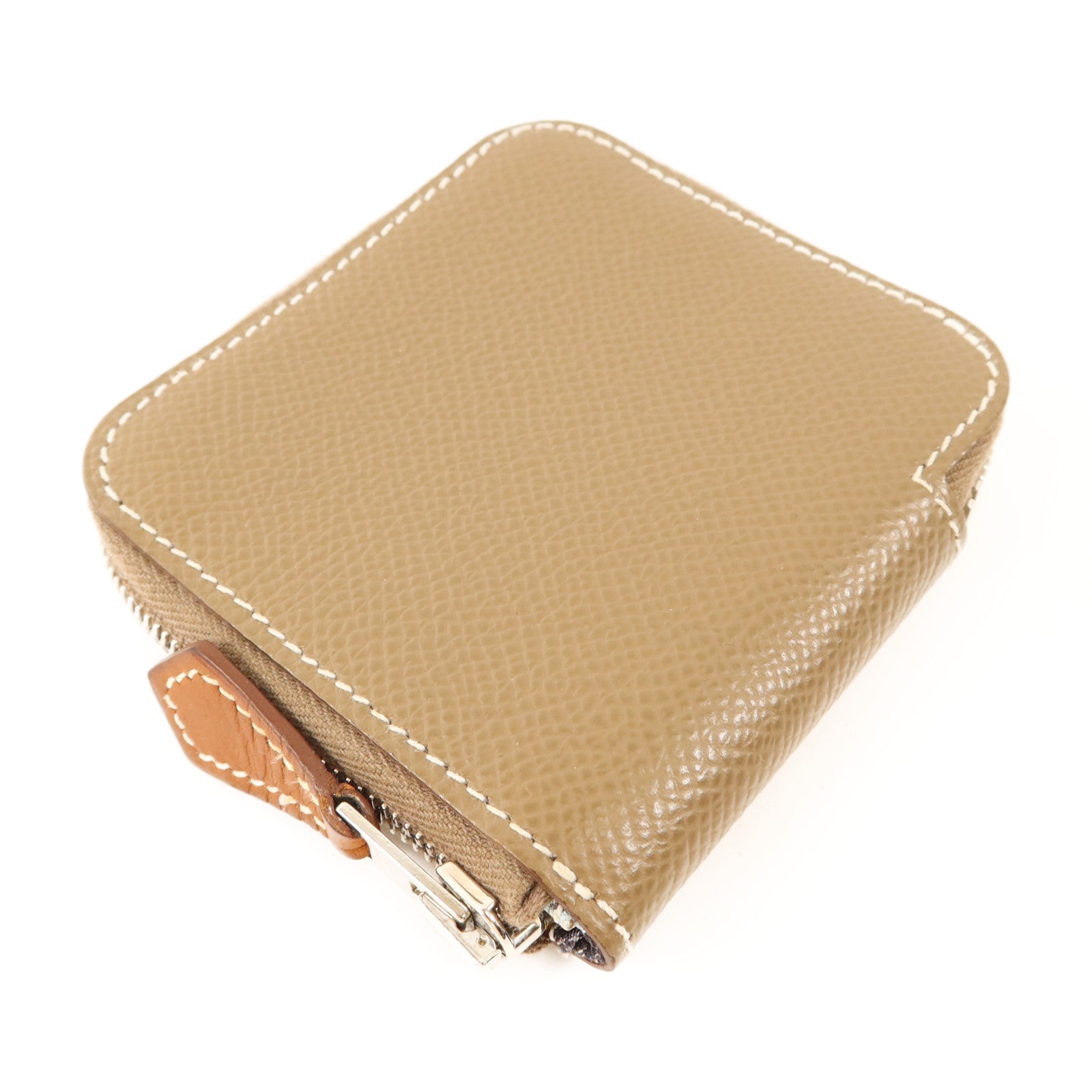 HERMES Epsom皮革Silk In Compact銀扣零錢包Etoupe