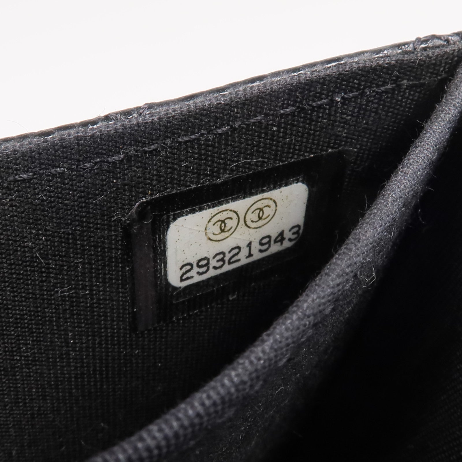 CHANEL 牛皮皮革Boy Card Case金扣卡片套