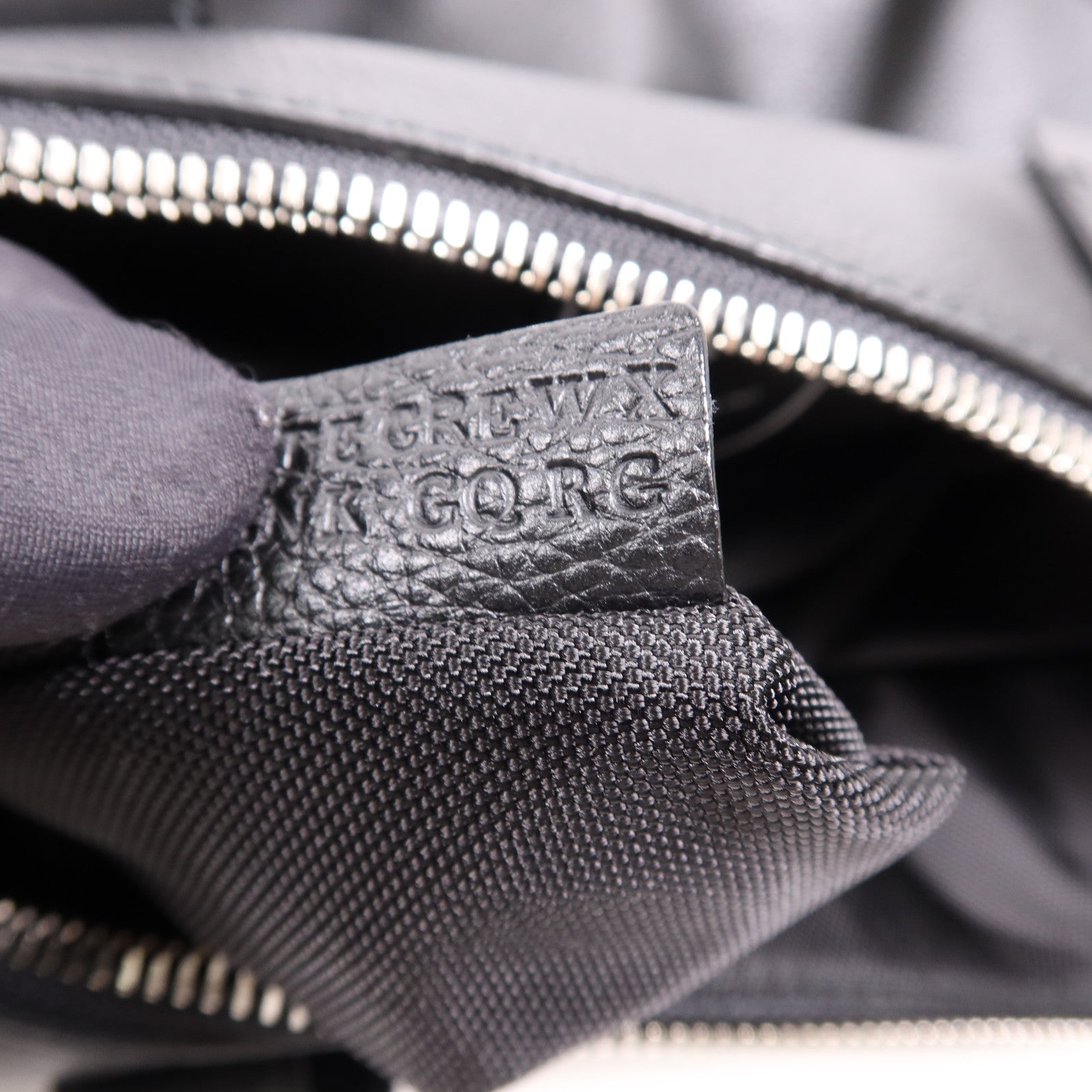 BALLY 牛皮皮革Shoulder Bag銀扣手挽袋
