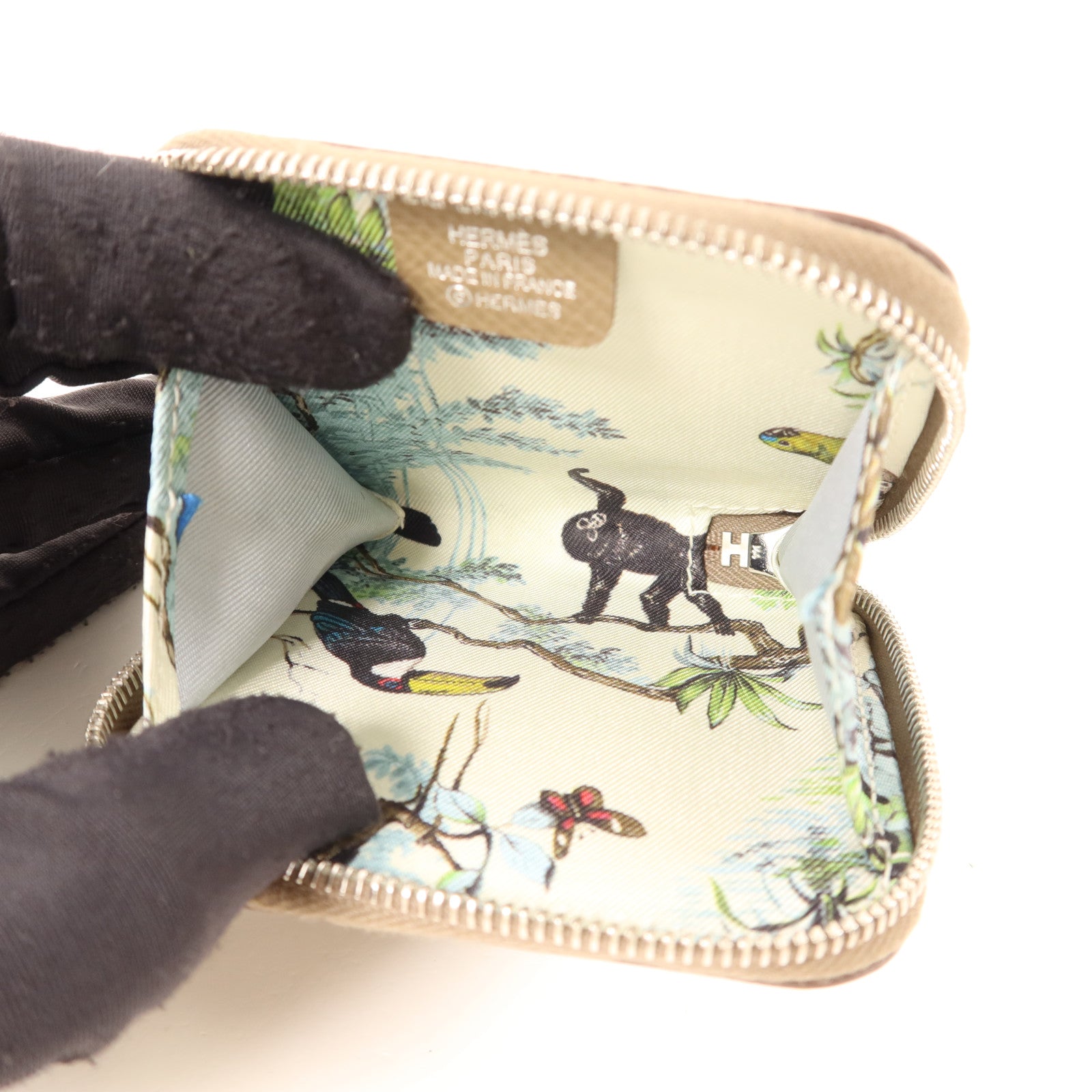 HERMES Epsom皮革Silk In Compact銀扣零錢包Etoupe