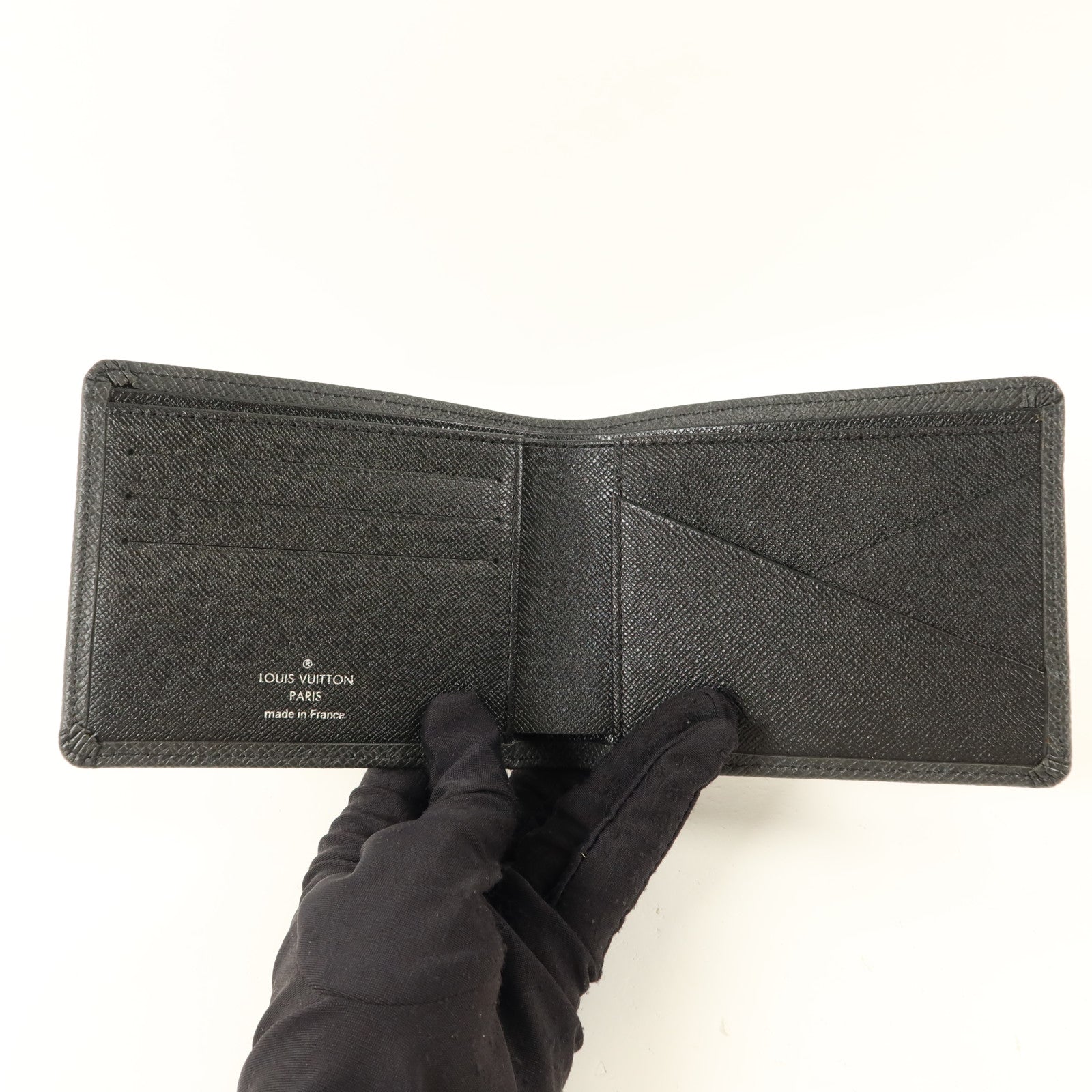 LOUIS VUITTON Taiga Multiple Wallet錢包