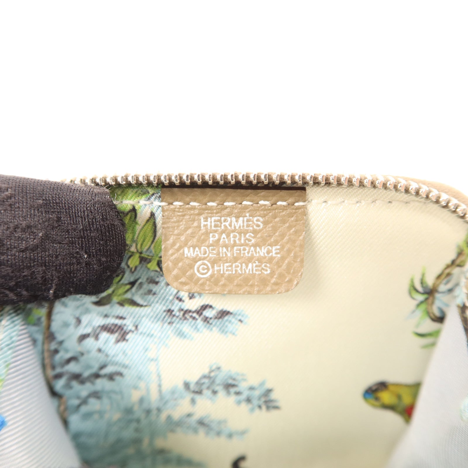 HERMES Epsom皮革Silk In Compact銀扣零錢包Etoupe