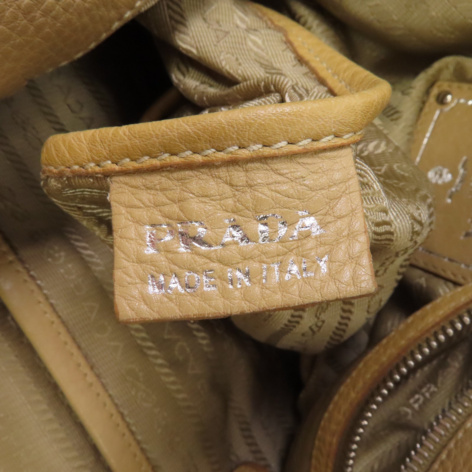 PRADA 牛皮皮革Shoulder Tote銀扣手挽肩背兩用袋卡其色