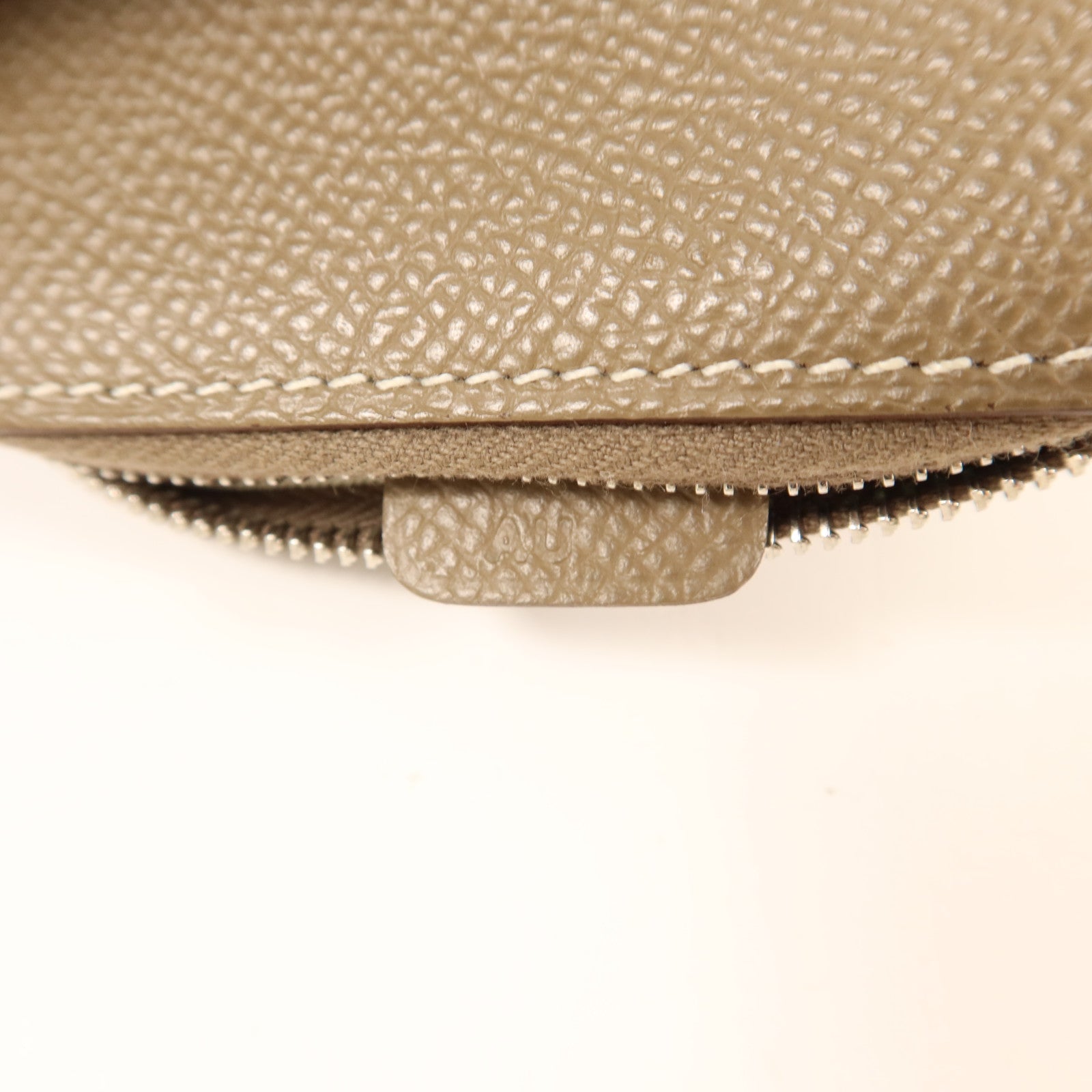 HERMES Epsom皮革Silk In Compact銀扣零錢包Etoupe