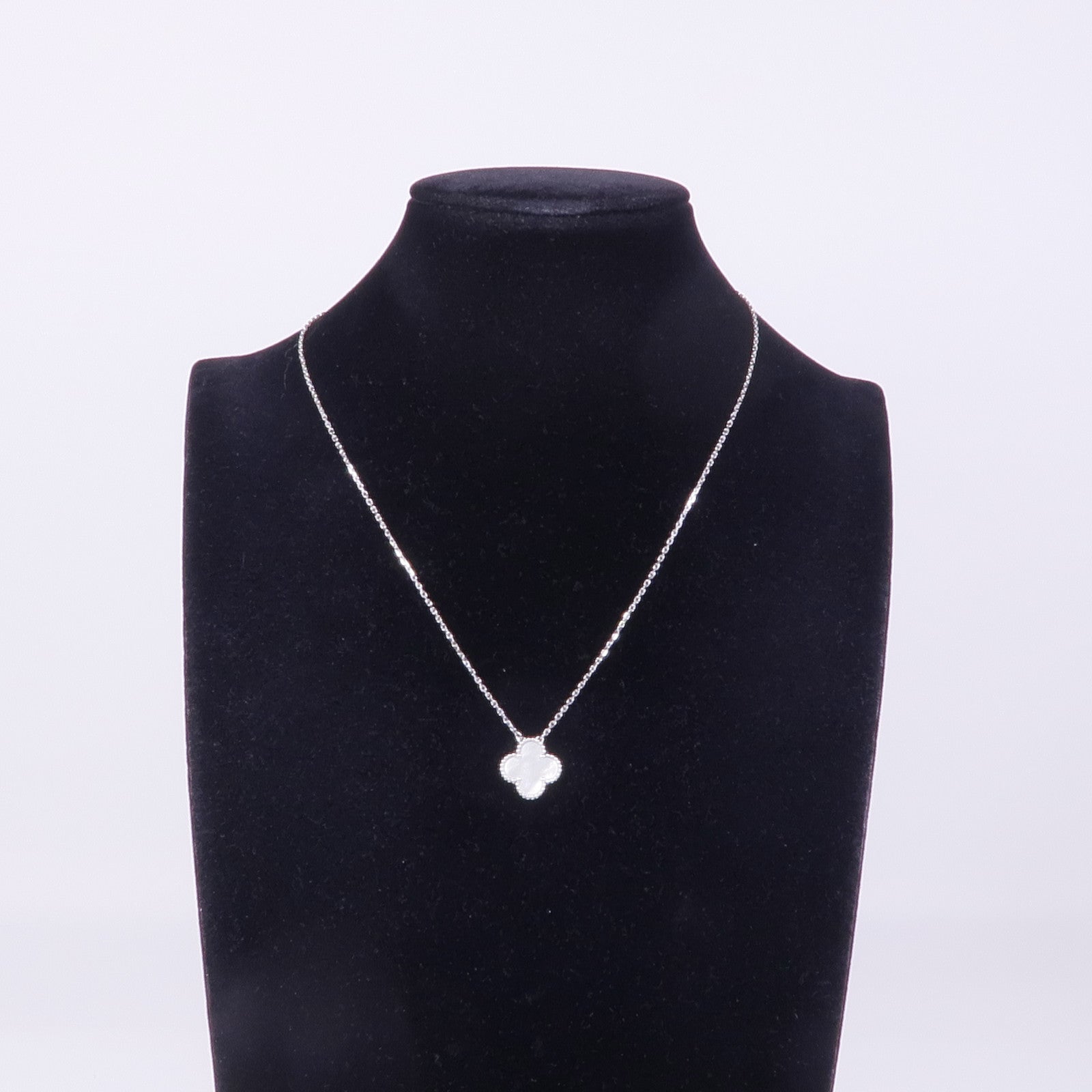 Van Cleef & Arpels 18K白金Vintage Alhambra Necklace珍珠母貝項鍊