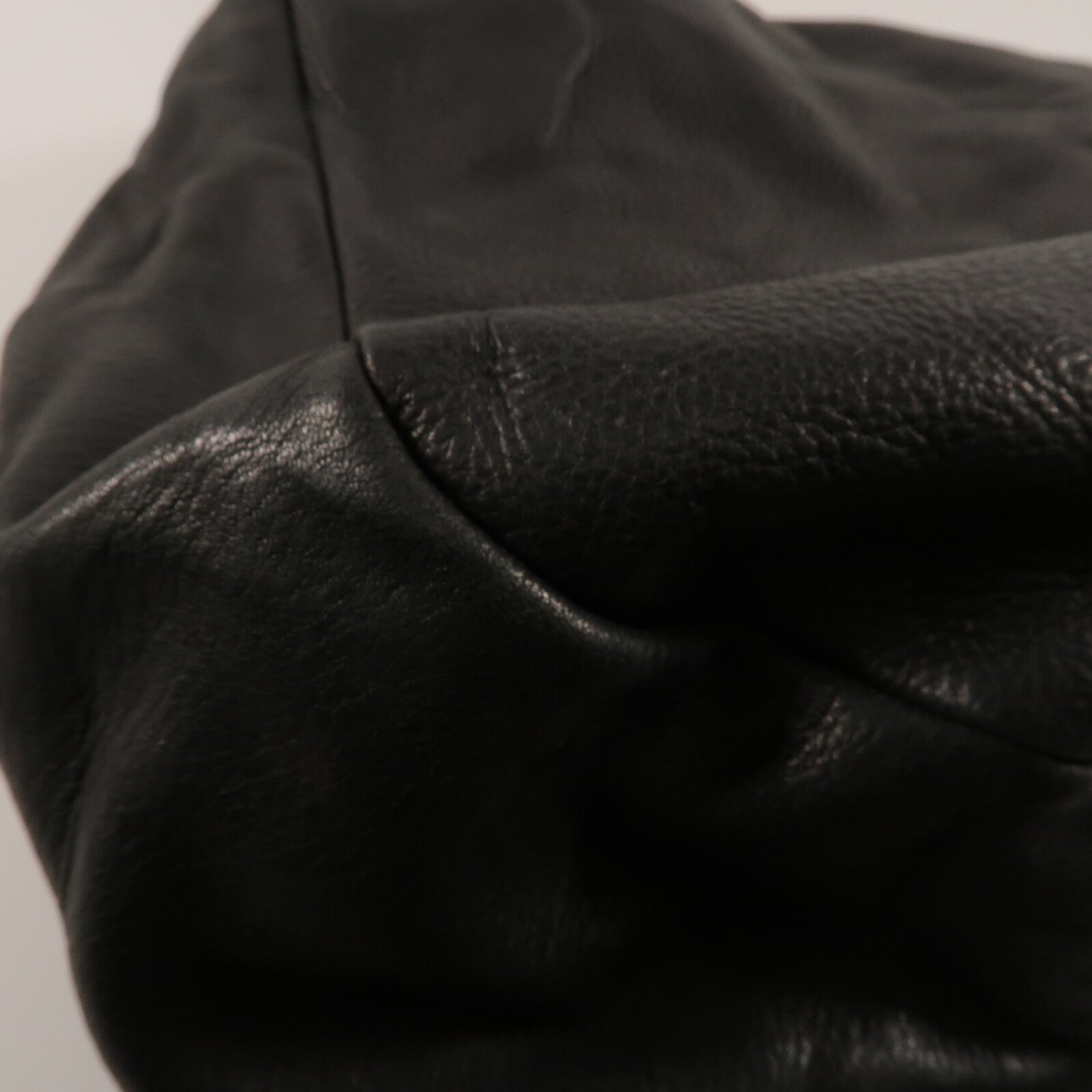 GIVENCHY 牛皮皮革Shoulder Bag鏈帶肩背袋