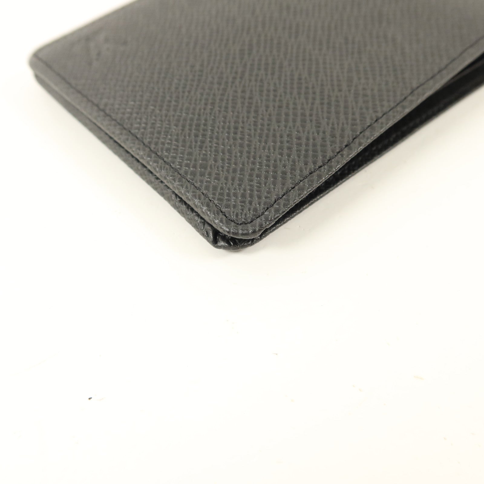 LOUIS VUITTON Taiga Multiple Wallet錢包