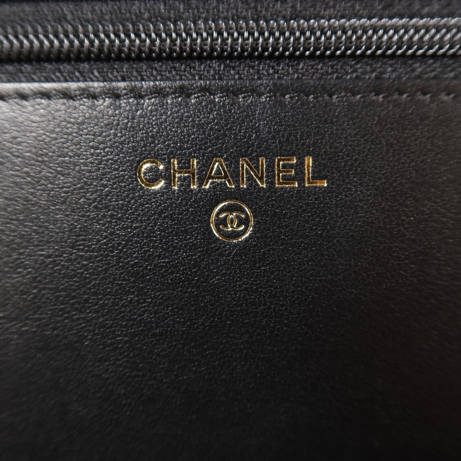 CHANEL 牛皮皮革LeBoy Wallet On Chain鏈帶肩背袋