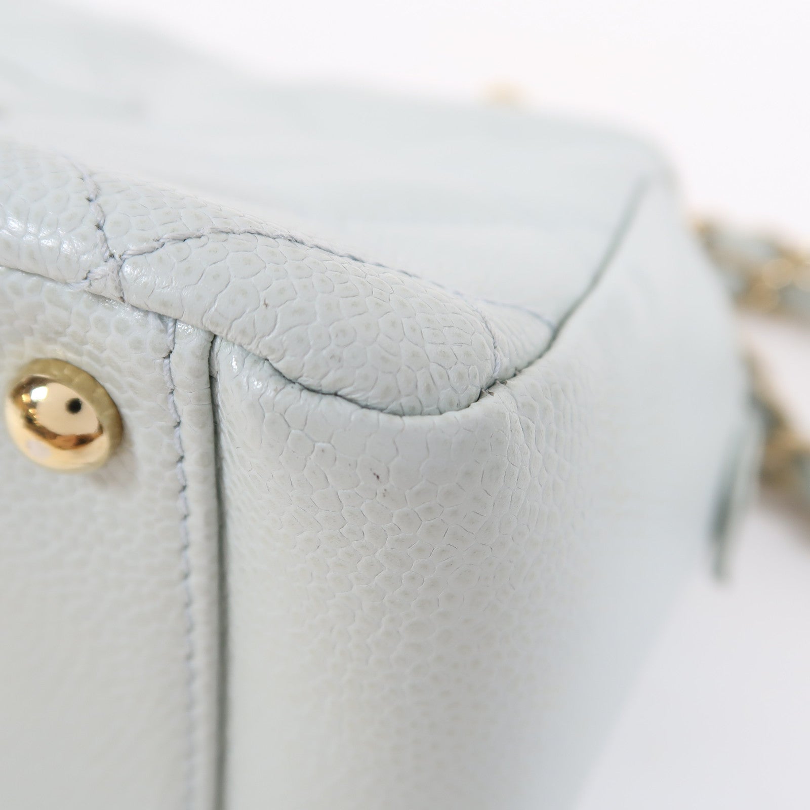 CHANEL 菱格Caviar皮革Vintage Shoulder Bag金扣鏈帶肩背袋淺藍色