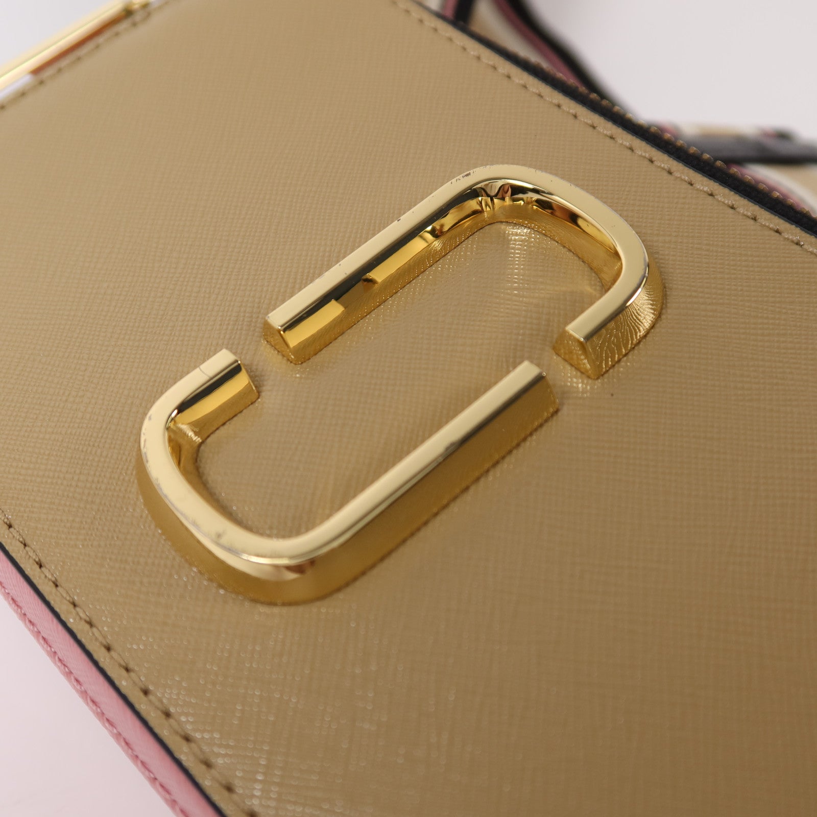 MARC JACOBS 牛皮皮革The Snapshot Camera Bag金扣肩背袋