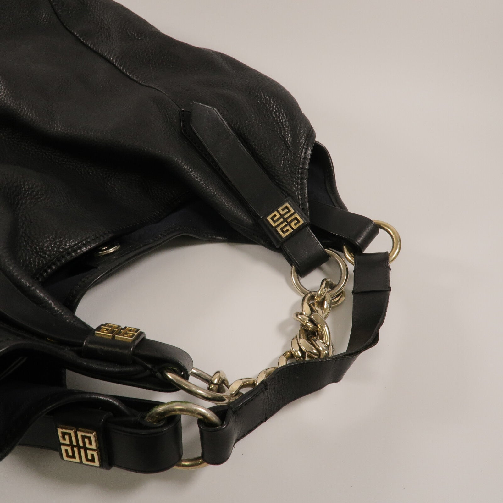 GIVENCHY 牛皮皮革Shoulder Bag鏈帶肩背袋