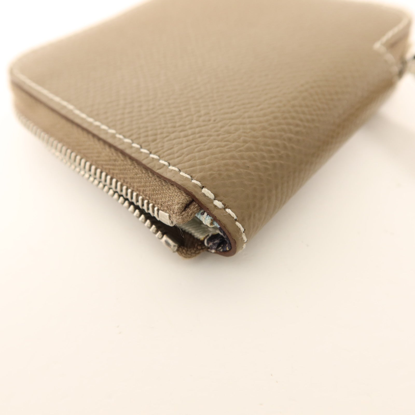 HERMES Epsom皮革Silk In Compact銀扣零錢包Etoupe