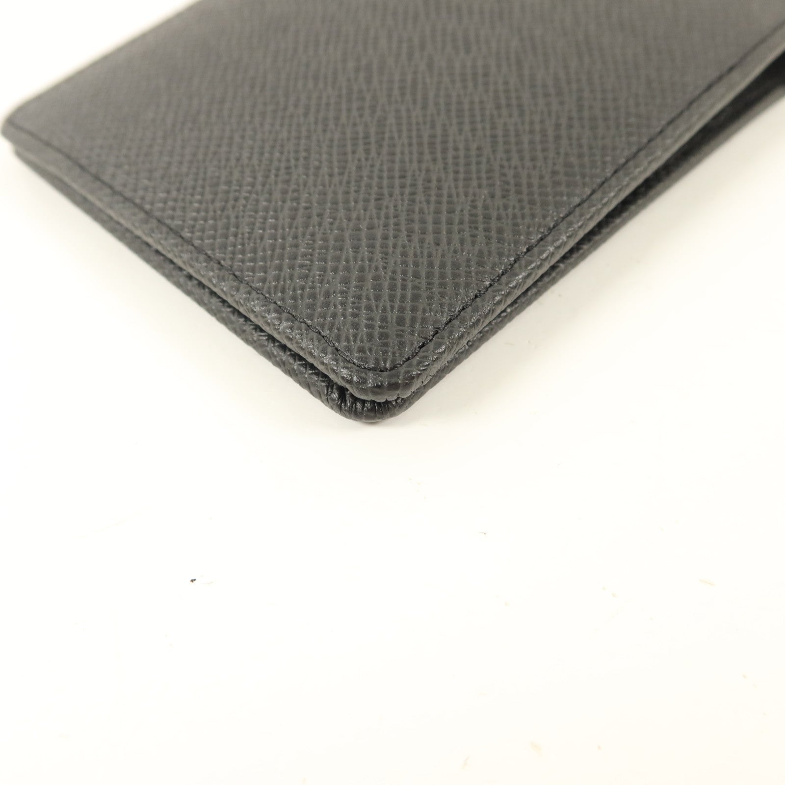 LOUIS VUITTON Taiga Multiple Wallet錢包