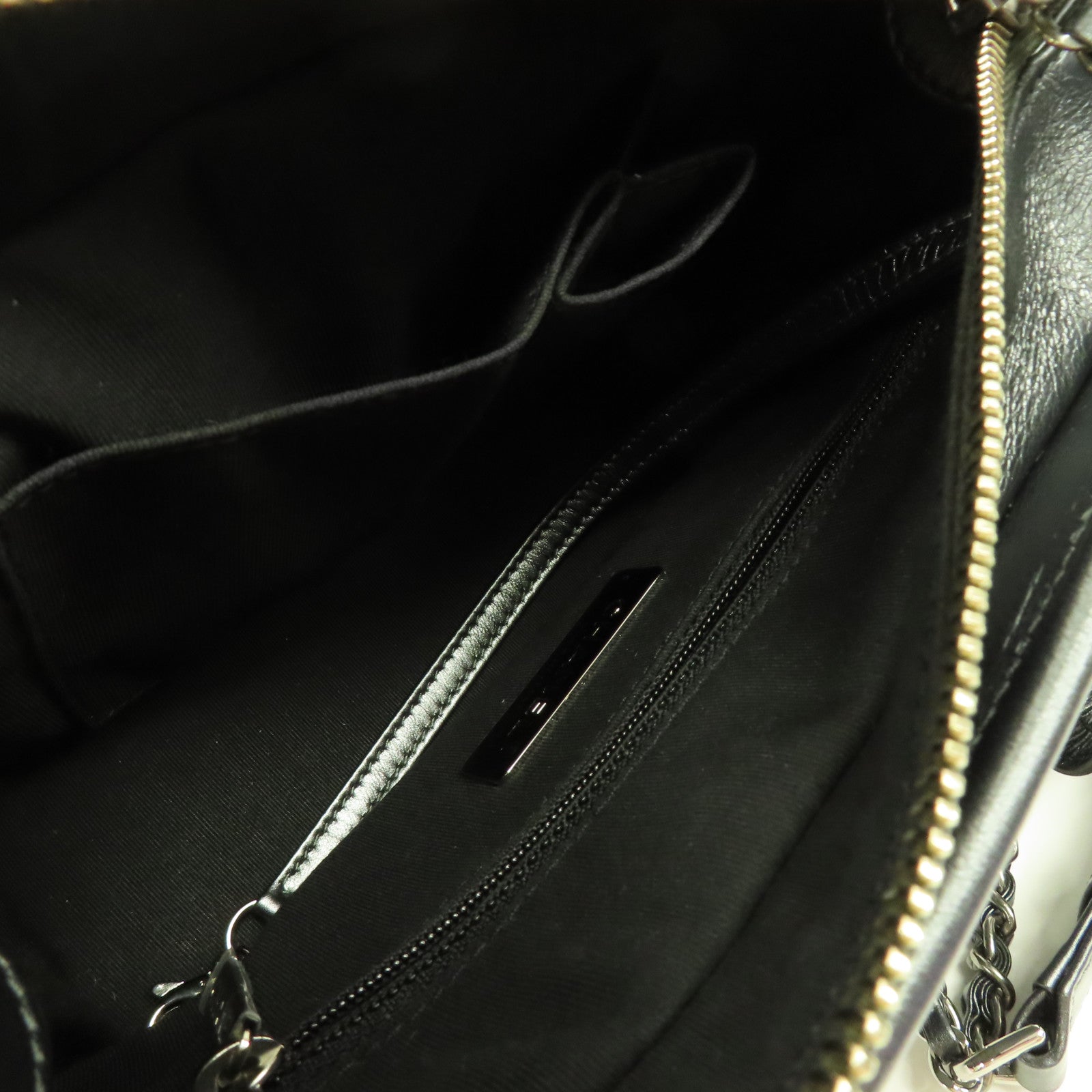 CHANEL 斜紋牛皮皮革Gabrielle Bag金/銀扣鏈帶肩背袋灰色