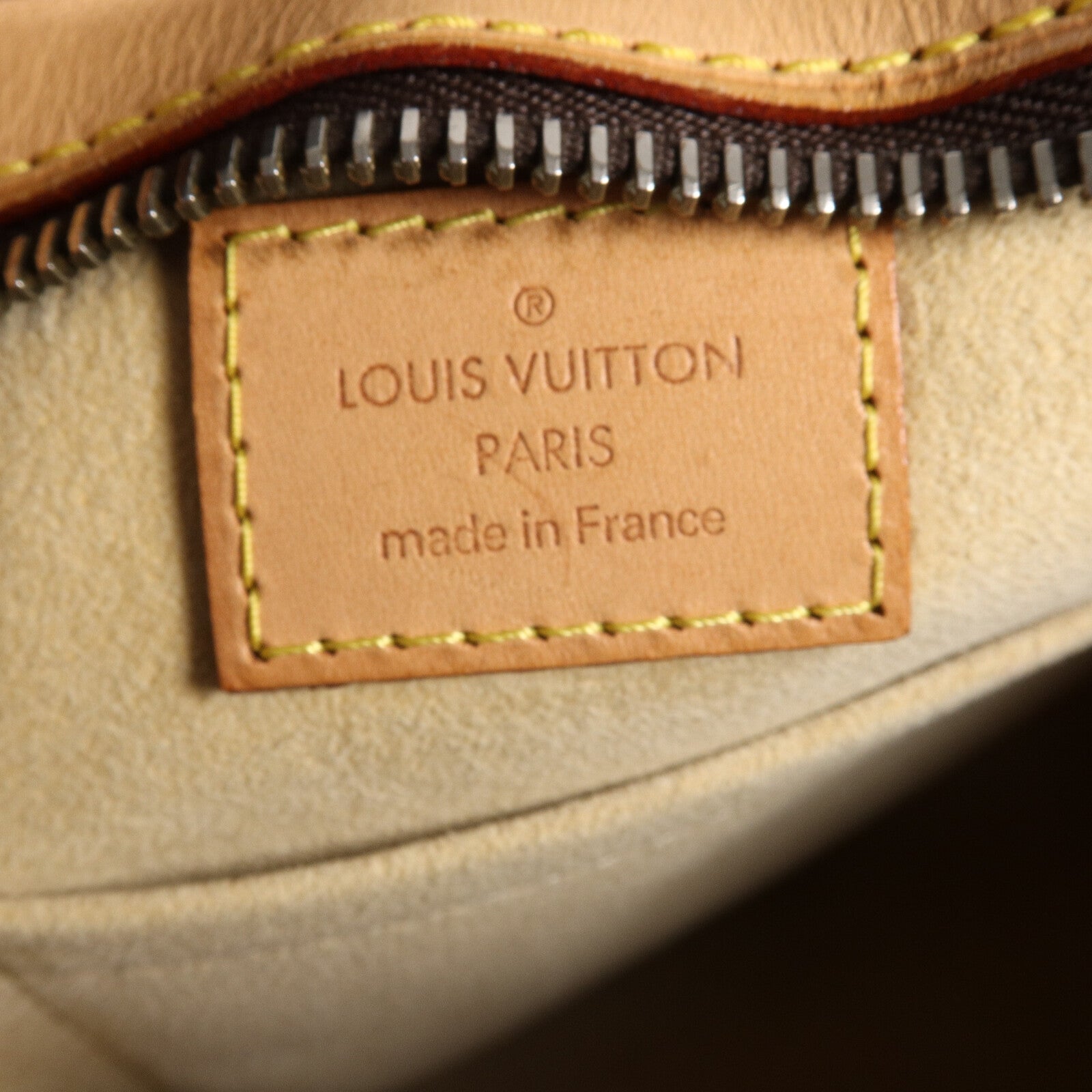 LOUIS VUITTON Monogram Hudson GM肩背袋