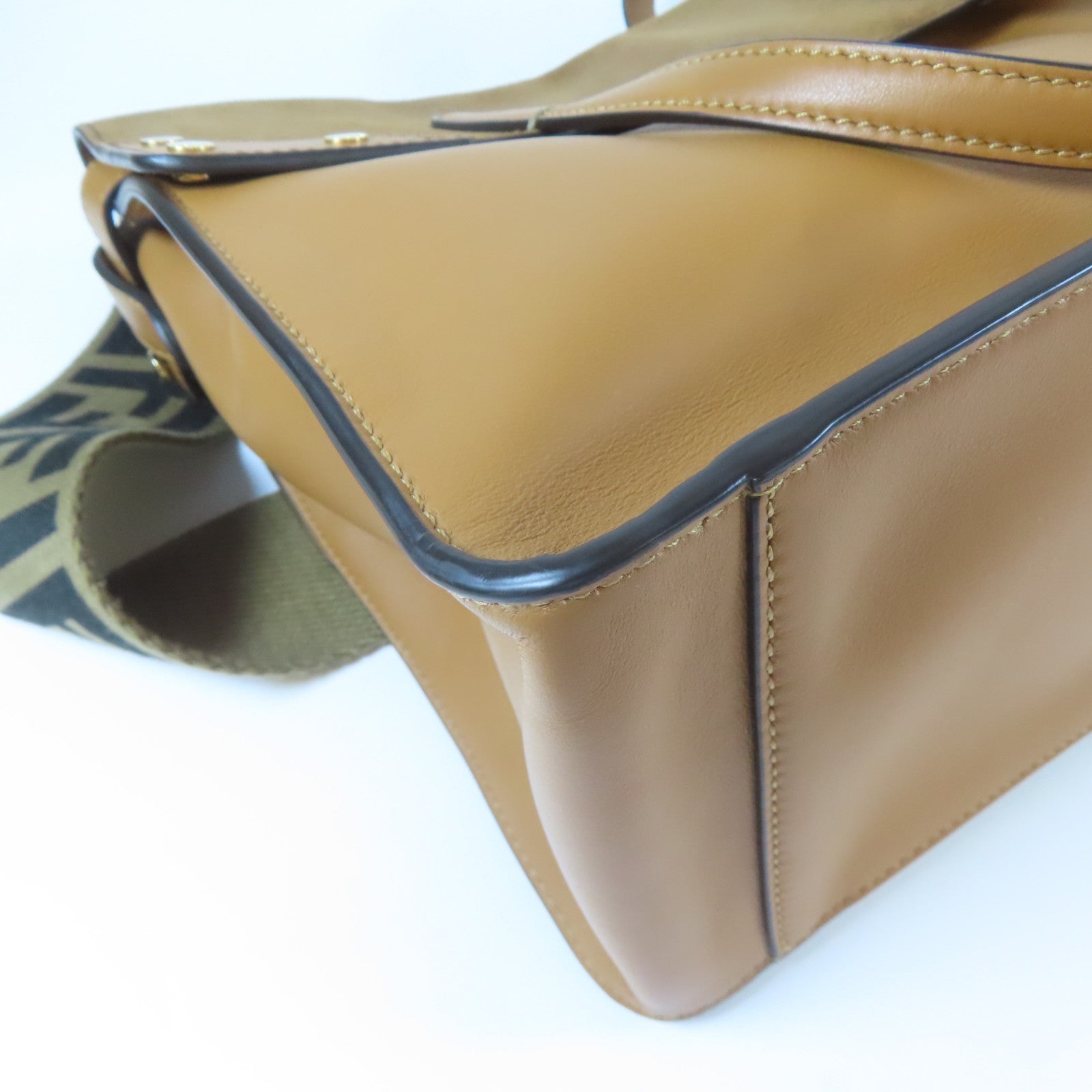 FENDI 牛皮皮革/麂皮皮革Flip Tote Shoulder Bag金扣手挽肩背兩用袋啡色