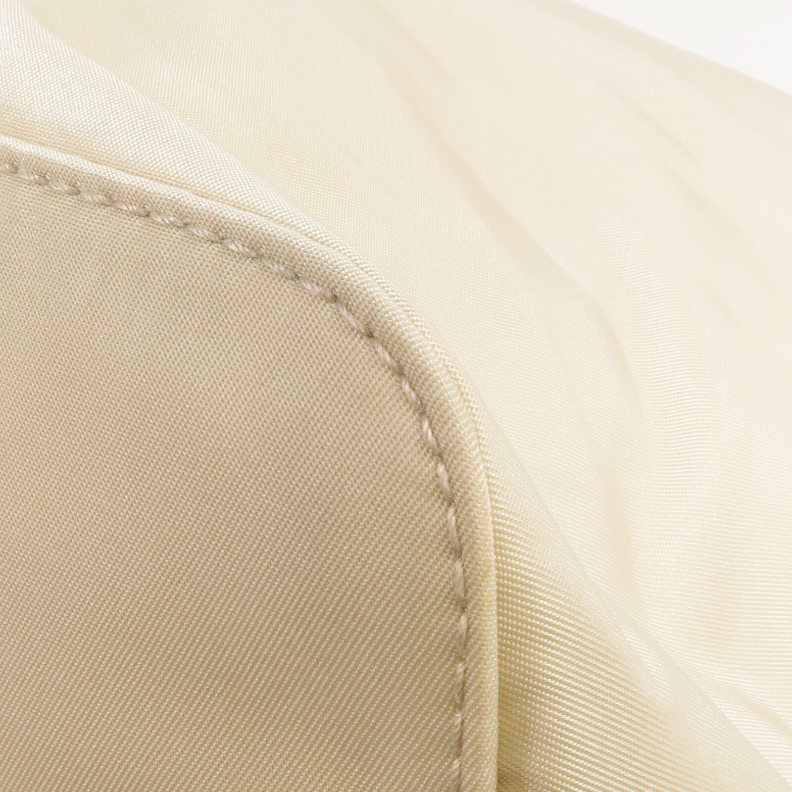 PRADA 尼龍Backpack銀扣背包