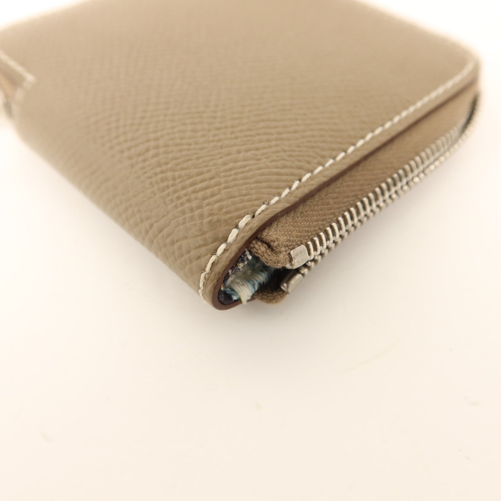 HERMES Epsom皮革Silk In Compact銀扣零錢包Etoupe