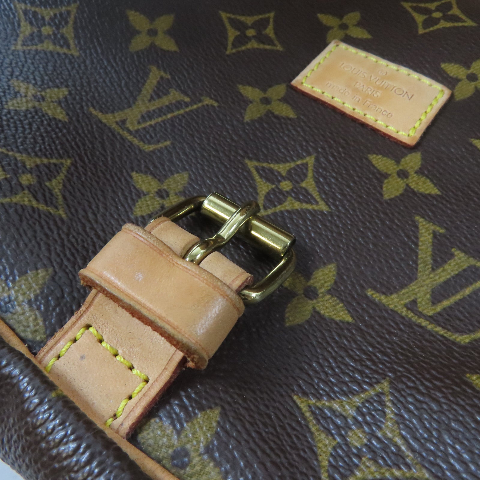 LOUIS VUITTON Monogram Saumur 30金扣肩背袋啡色
