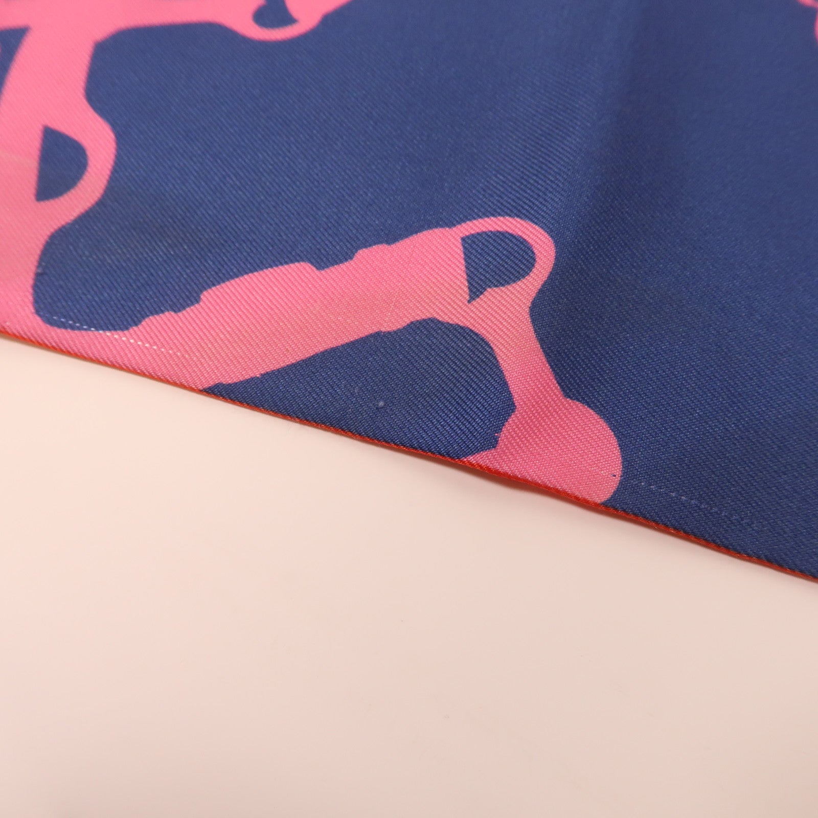 HERMES 【激減優惠】絲質Maxi Twilly絲巾