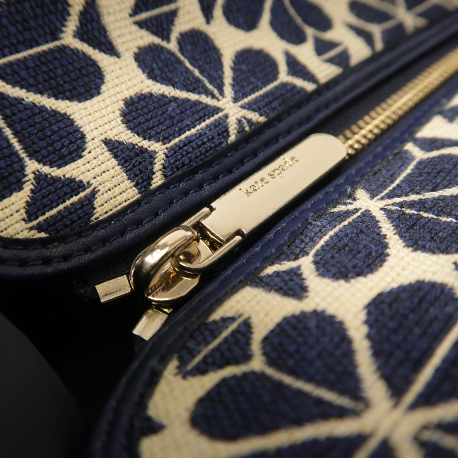 Kate Spade 帆布Stripe Market Medium肩背袋