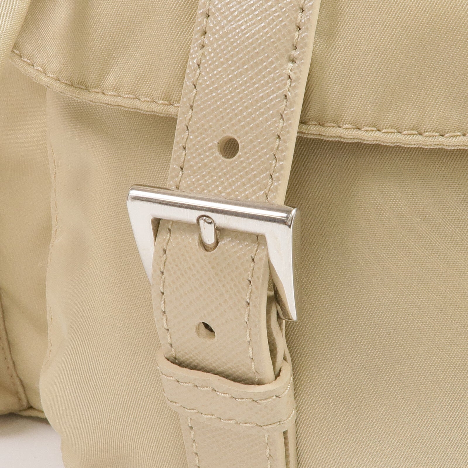 PRADA 尼龍Backpack銀扣背包